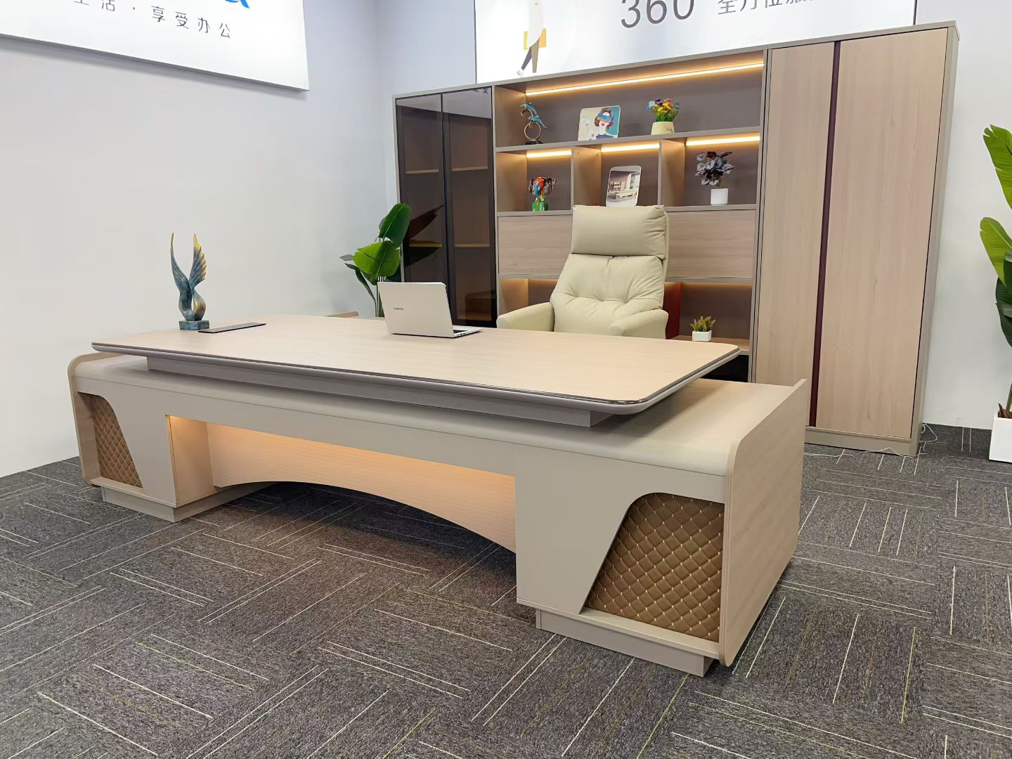 Luxury Cream Executive Desk