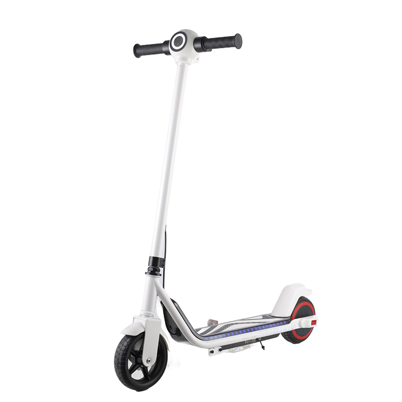 SC005/006 kids electric scooter with a white handlebar stem, silver deck and black wheels