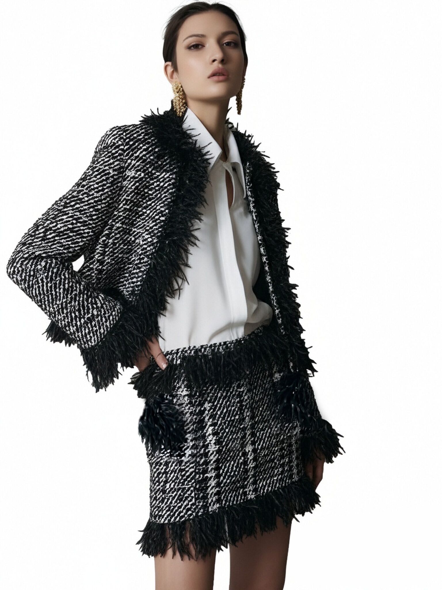 s060Black & White Tweed Fringe Trimmed Chanel-Style Co-ord Set
