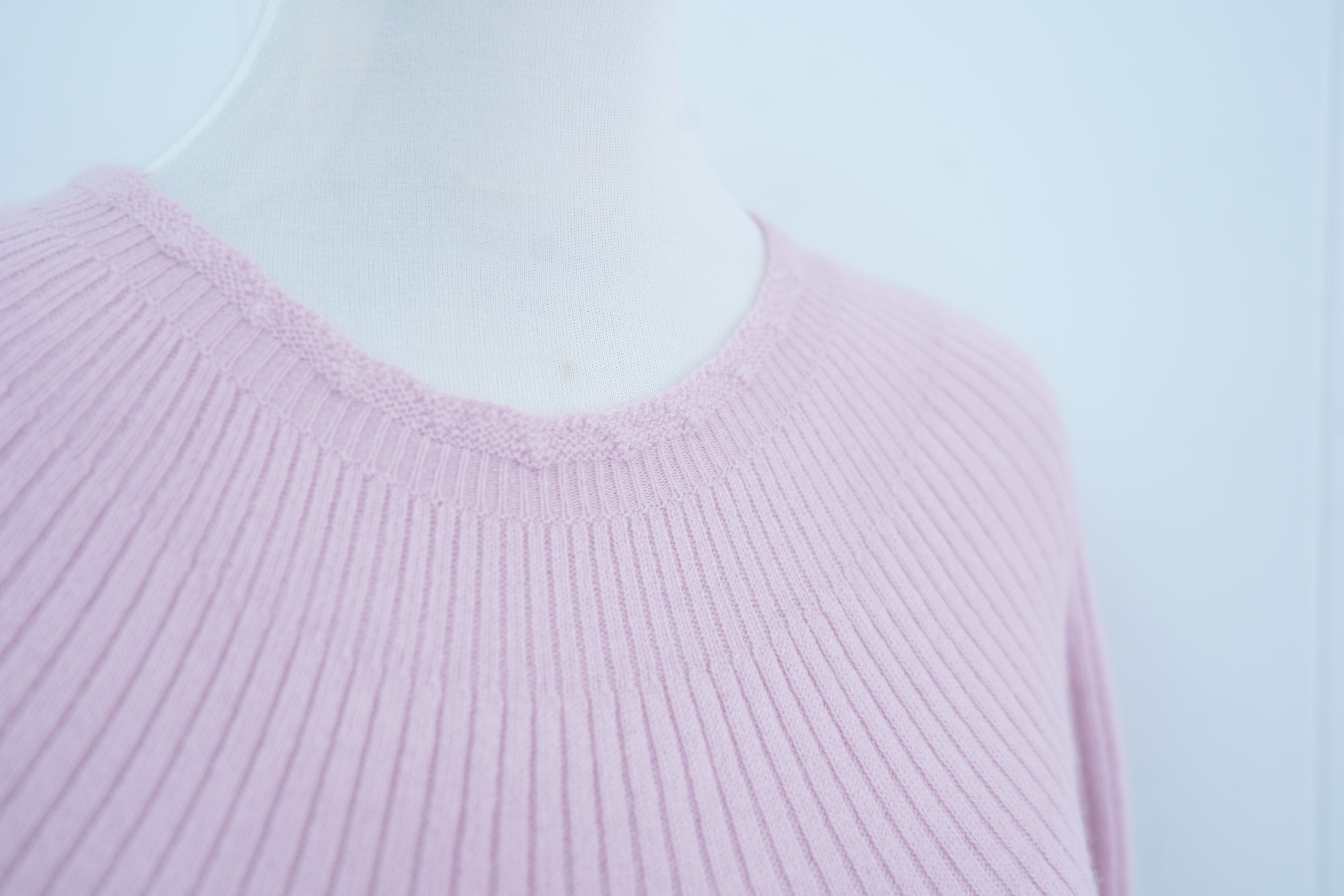 s008Sakura Pink Waist-Defined Knit Dress