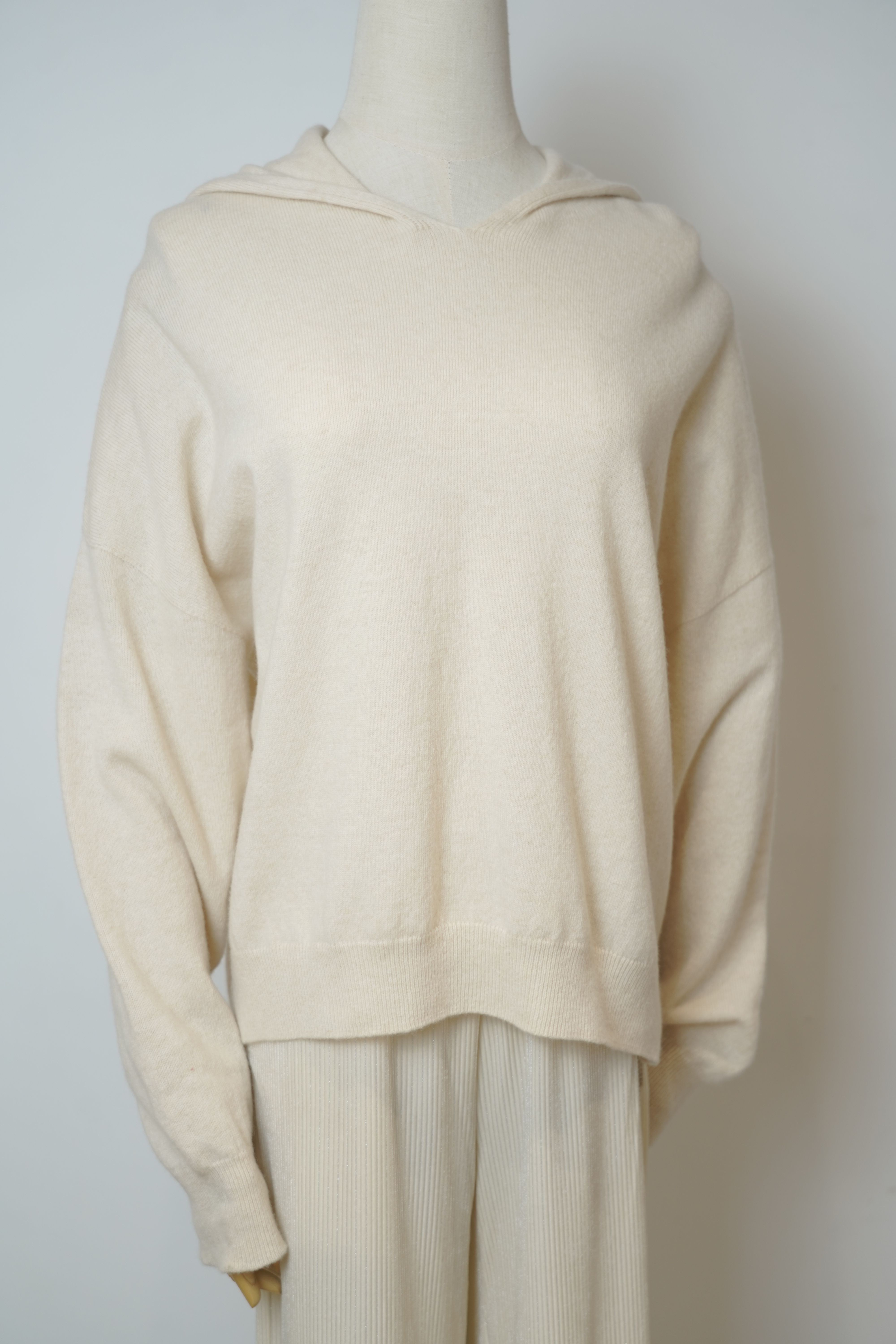 s024Apricot Beige Soft Crew Neck Knit Sweater