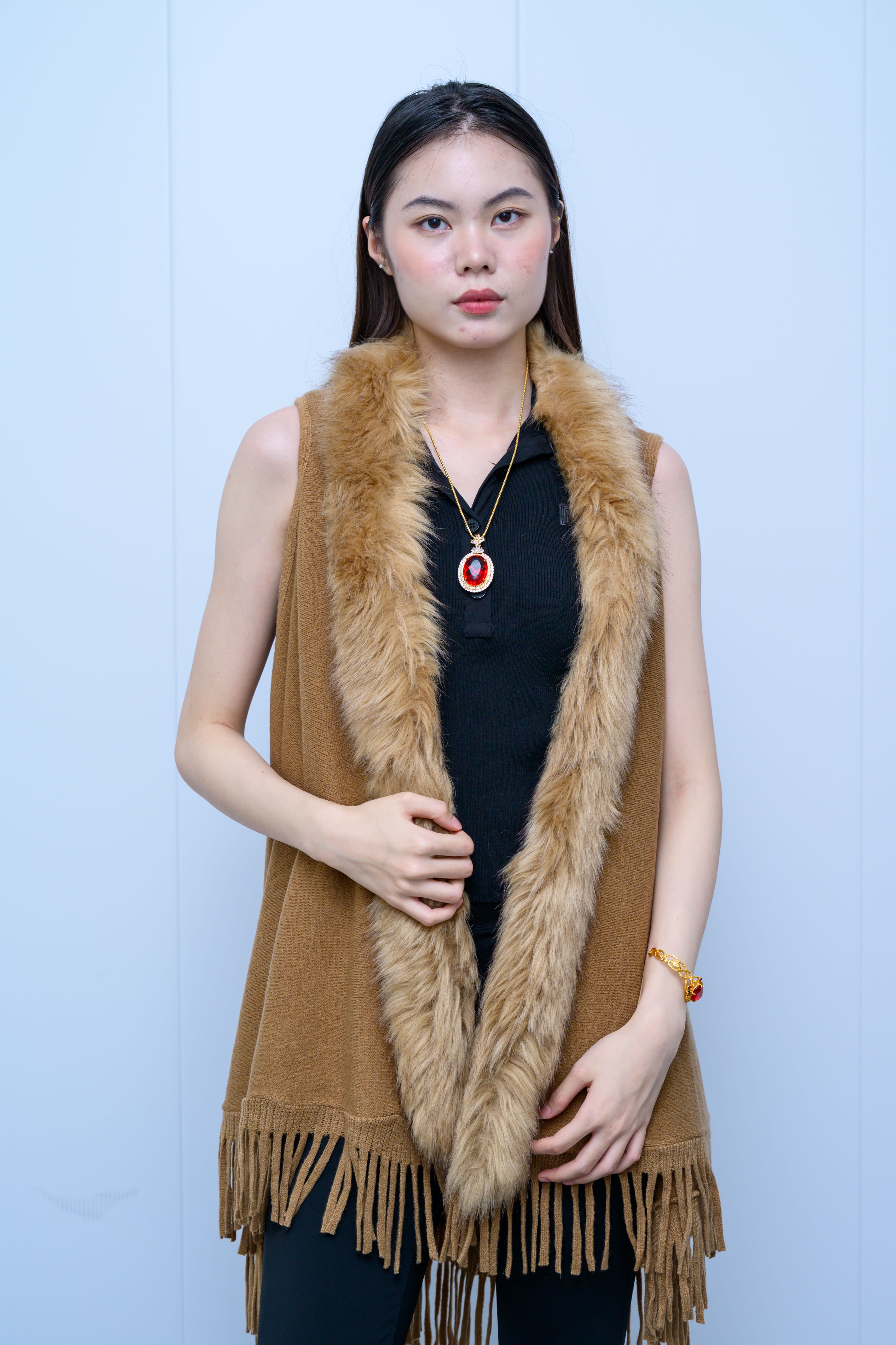 s040Caramel Brown Faux Fur Collar Fringe Knit Vest