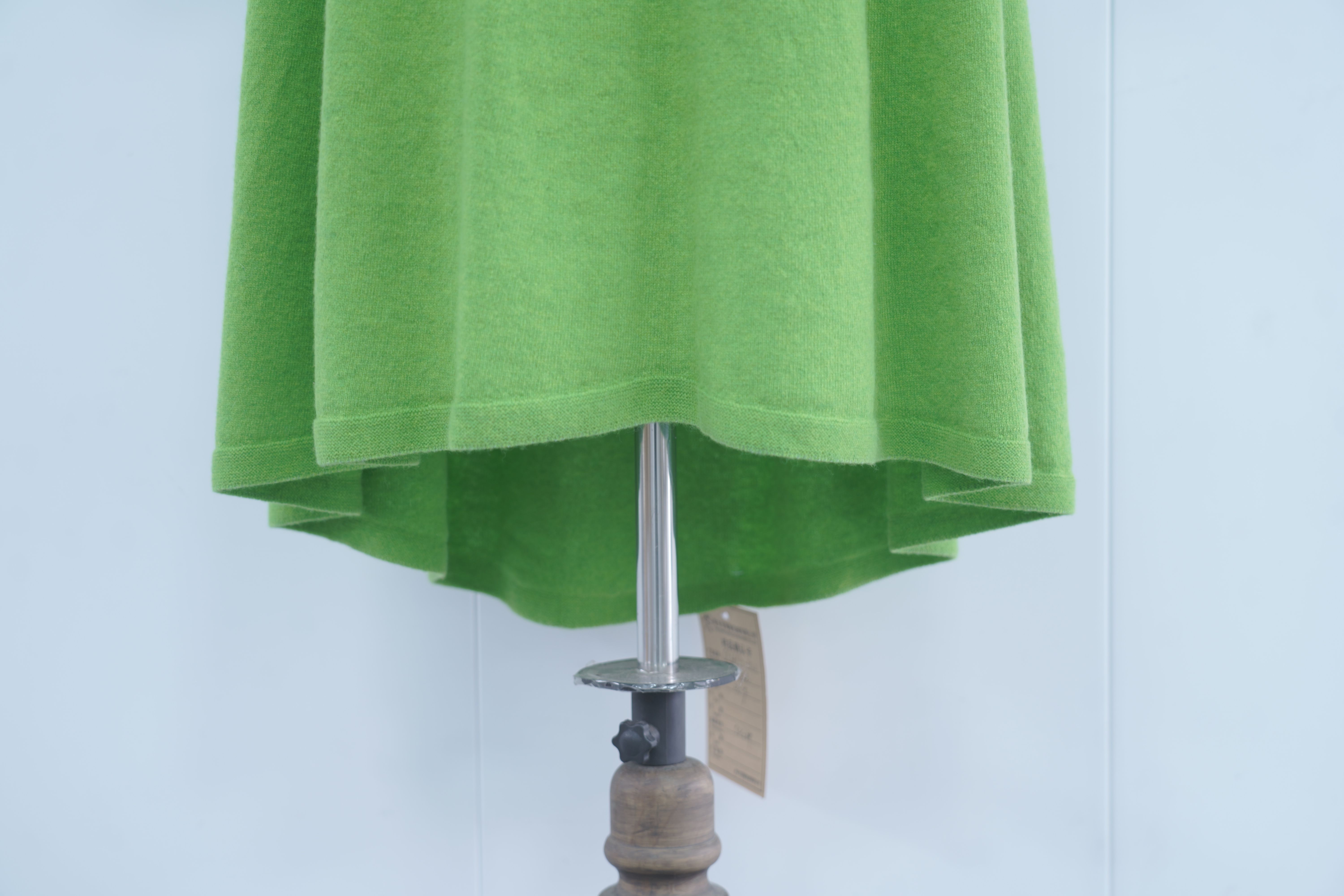 s007Fresh Fruit Green Knitted A-Line Midi Skirt