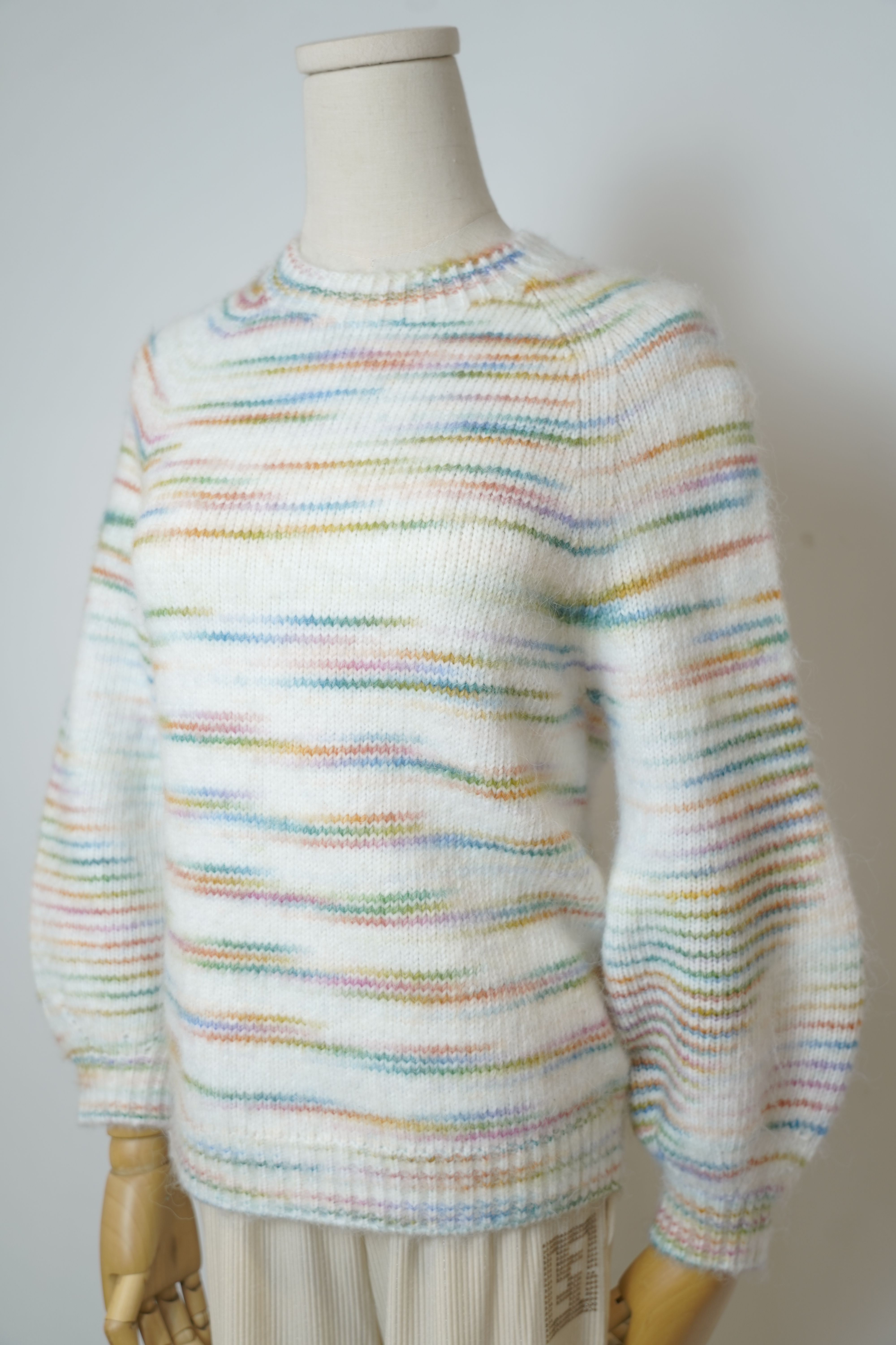 s021Rainbow Flecked Crew Neck Knit Sweater