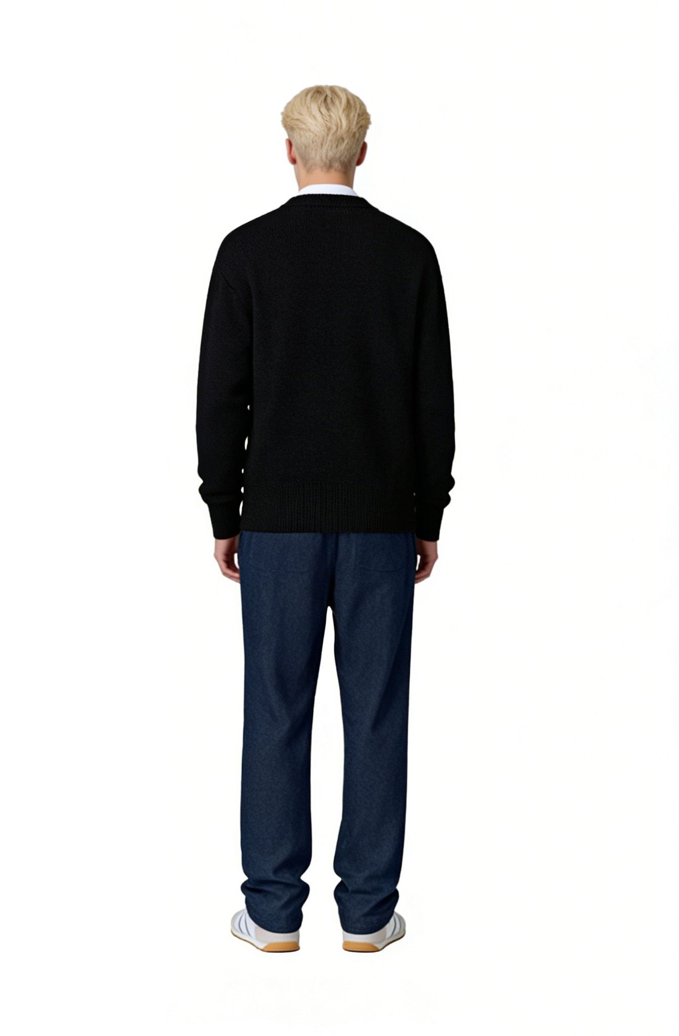 m008Midnight Thistle Intarsia Knit Sweater