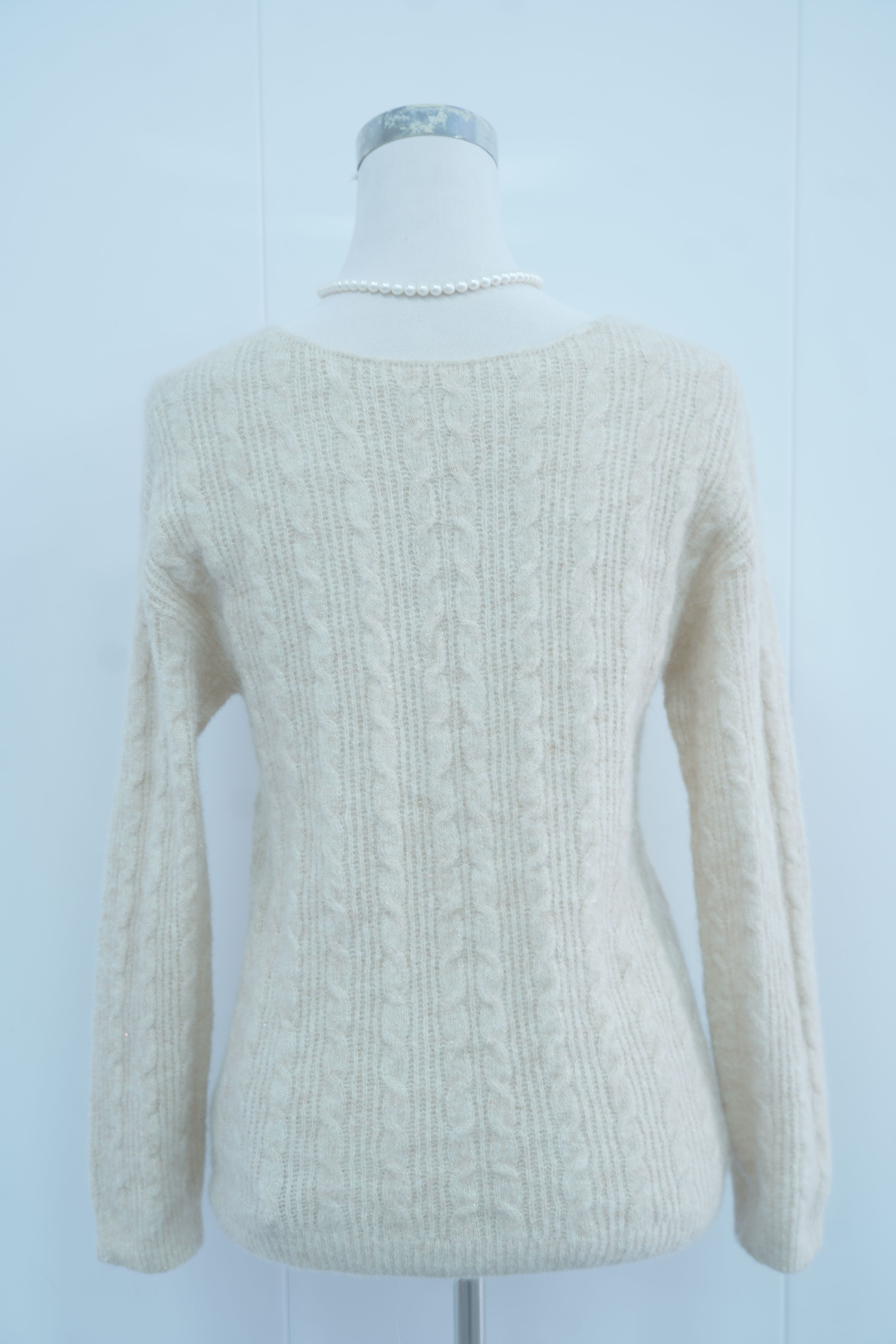 s004Beige Apricot V-Neck Cable-Knit Sweater