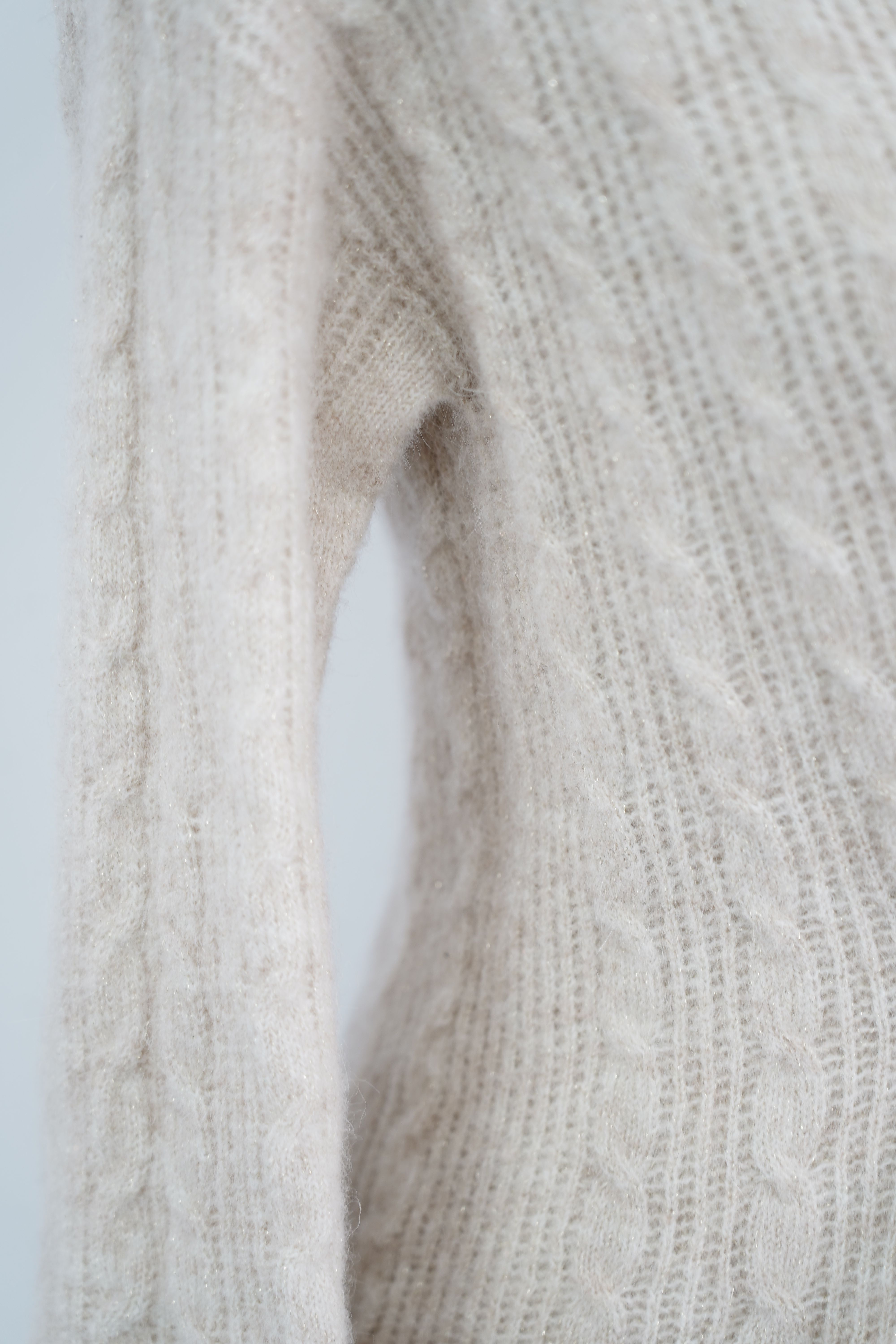 s004Beige Apricot V-Neck Cable-Knit Sweater