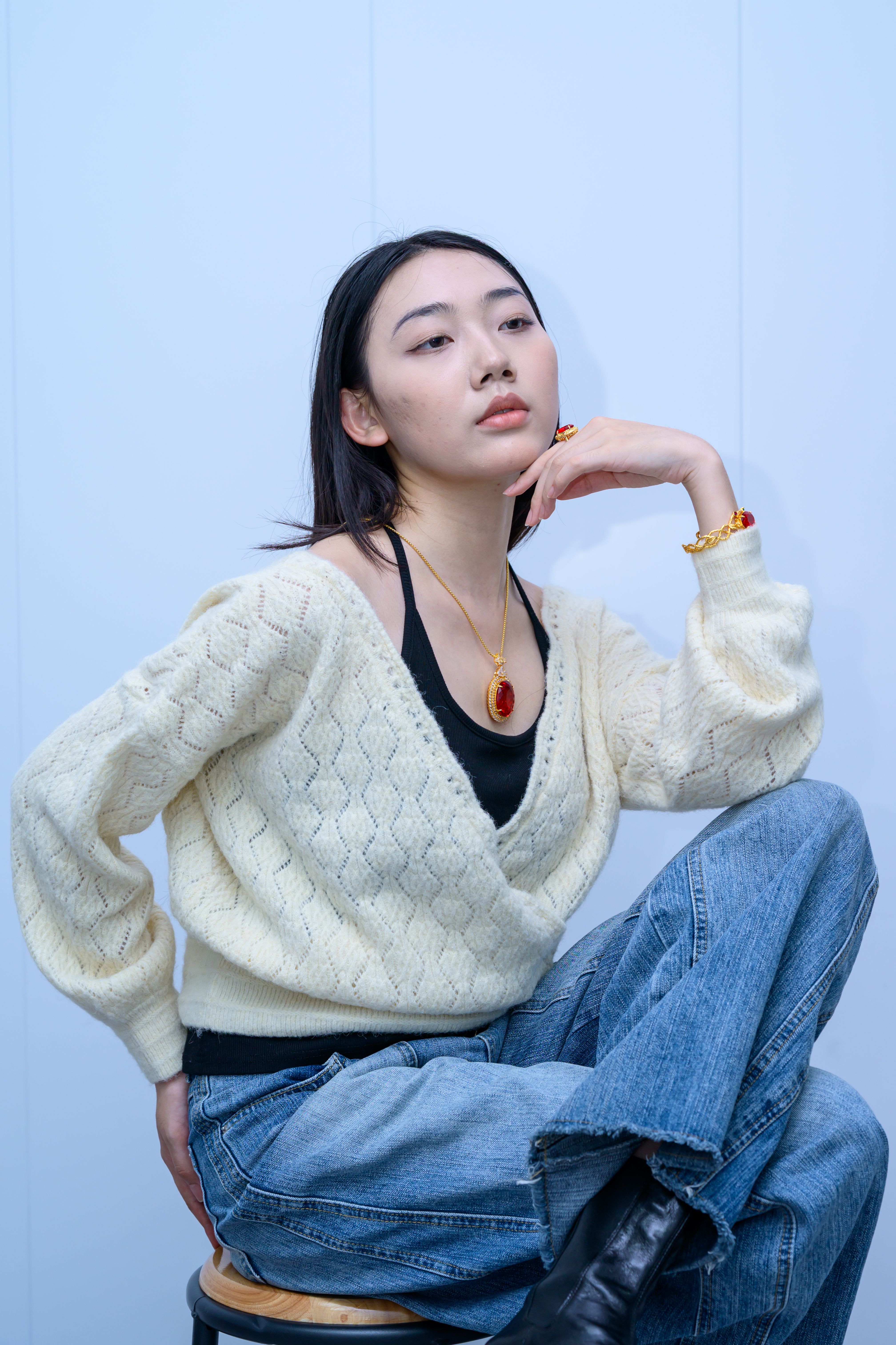 s055Cream Yellow Diamond Lace V-Neck Relaxed Knit