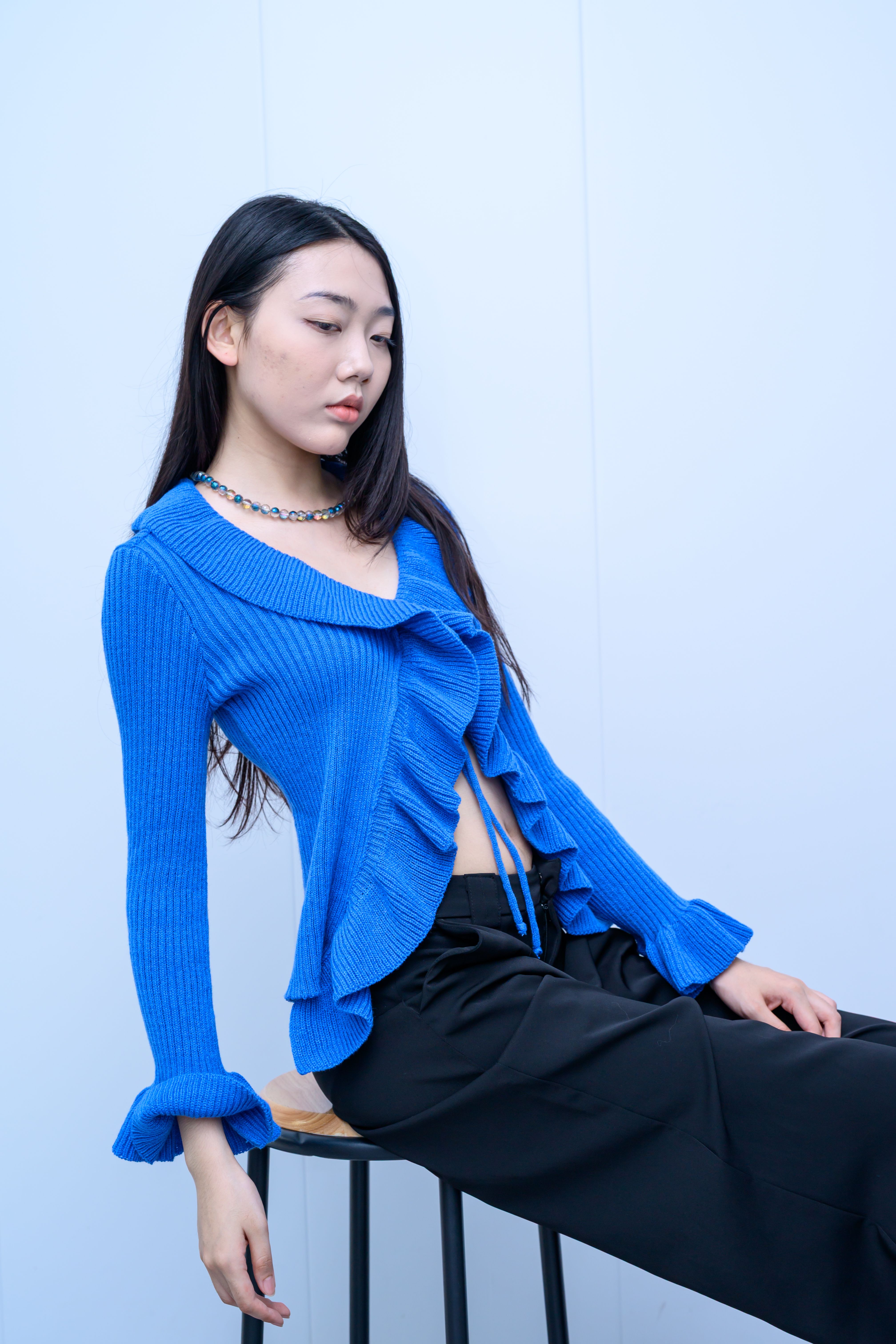s039Klein Blue Ruffled Drawstring Knit Cardigan