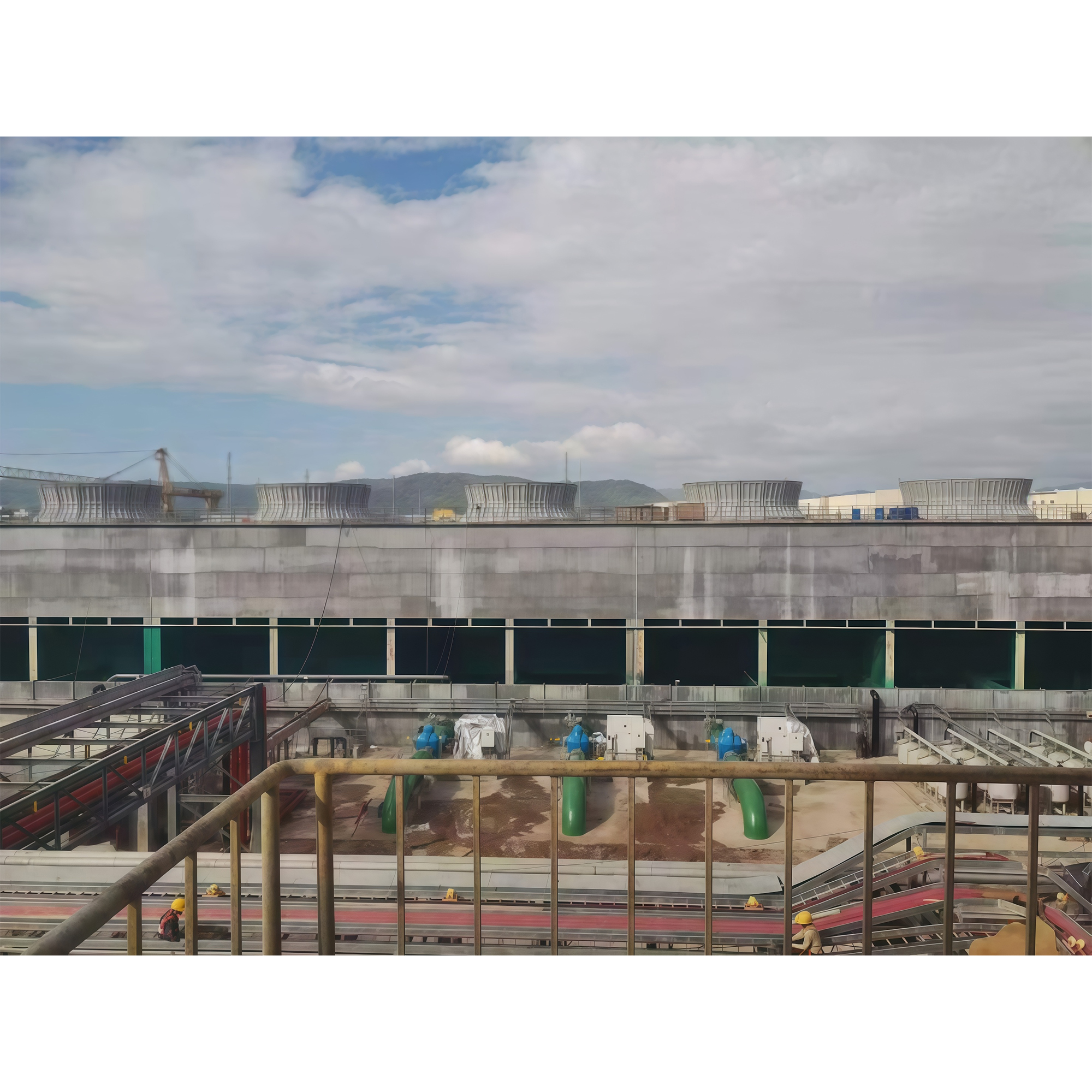 Large Reinforced-Concrete Cooling Tower view 2