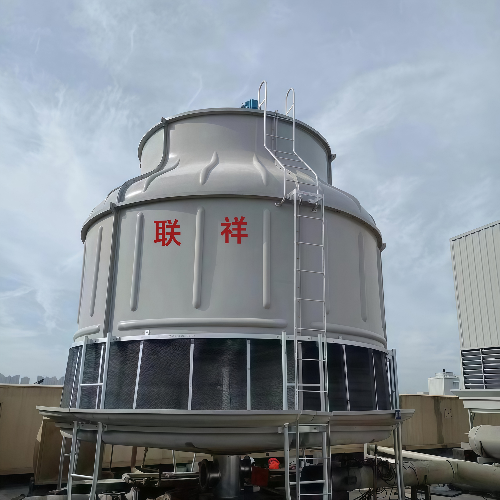 Round Counterflow Cooling Tower