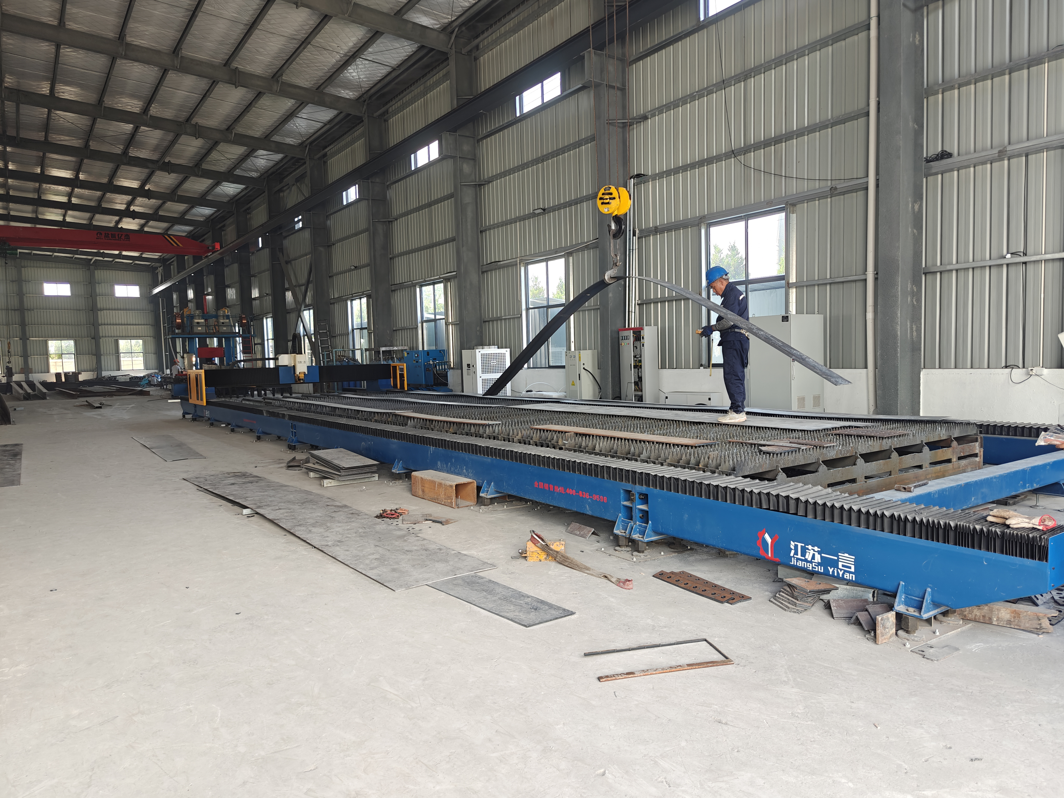 12000W Laser Cutting Machine
