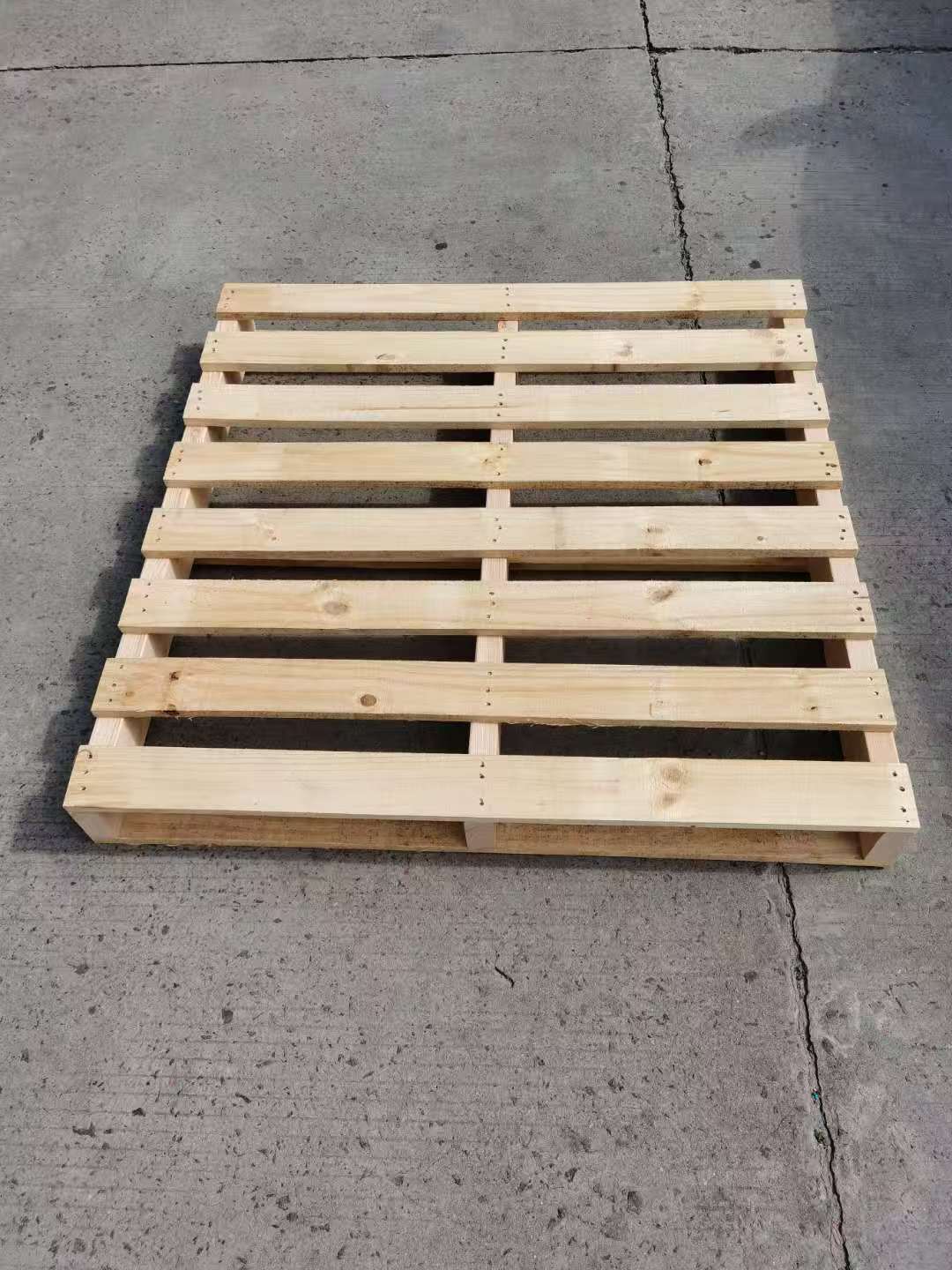 2-Way Entry Heat-Treated Pallets