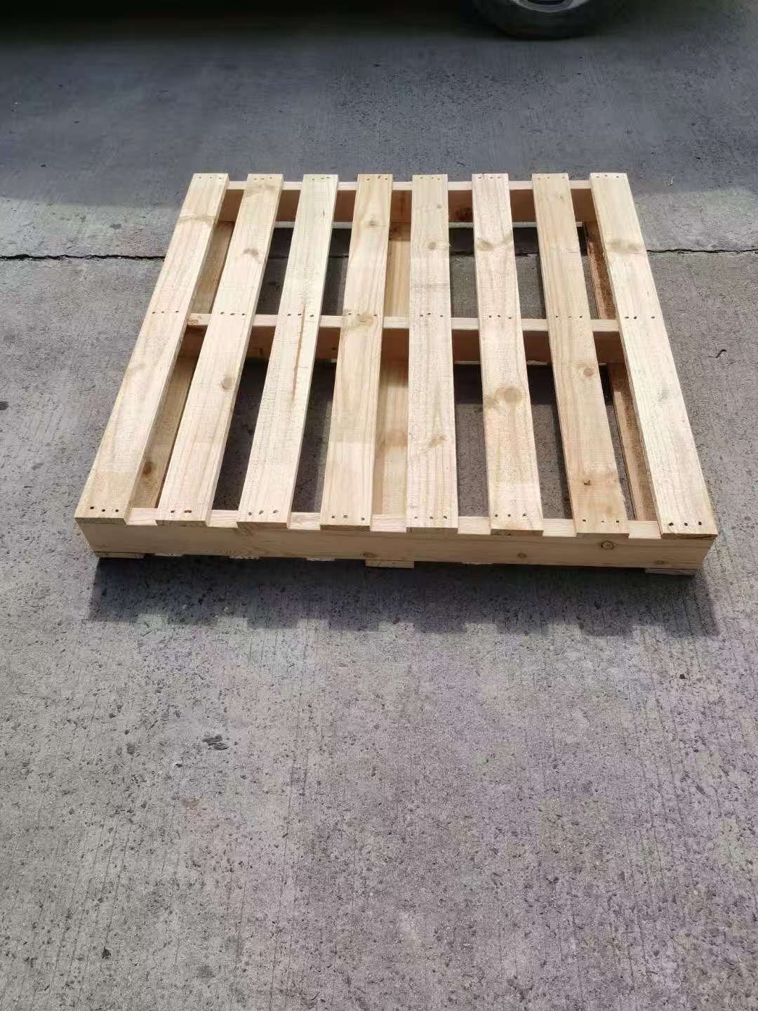 2-Way Entry Heat-Treated Pallets 2