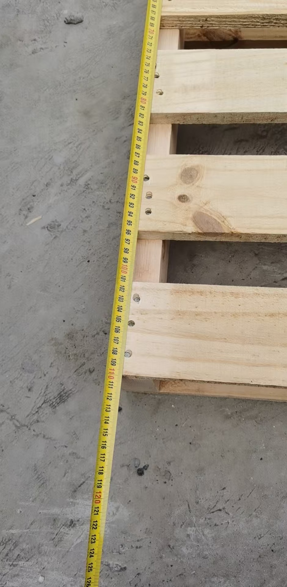 2-Way Entry Heat-Treated Pallets 3