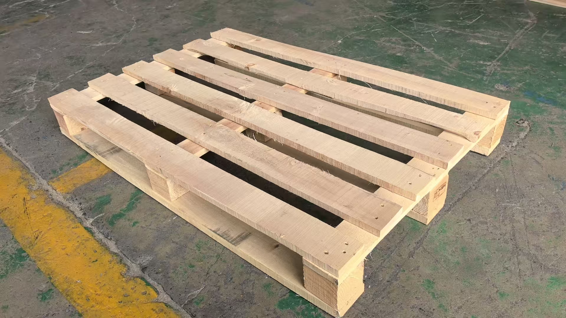 Heat-Treated Stringer Pallets 2
