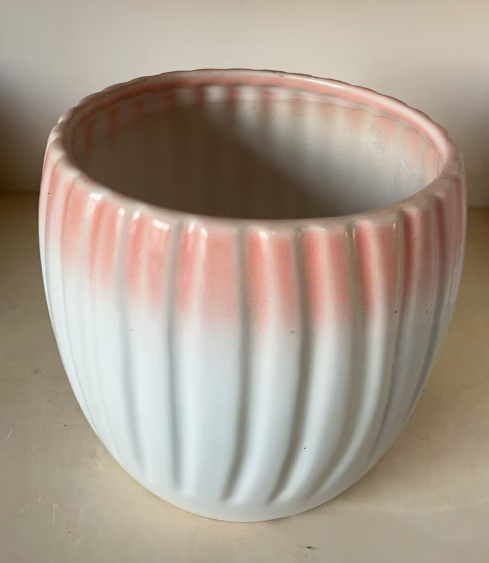 Ribbed Gradient Planter