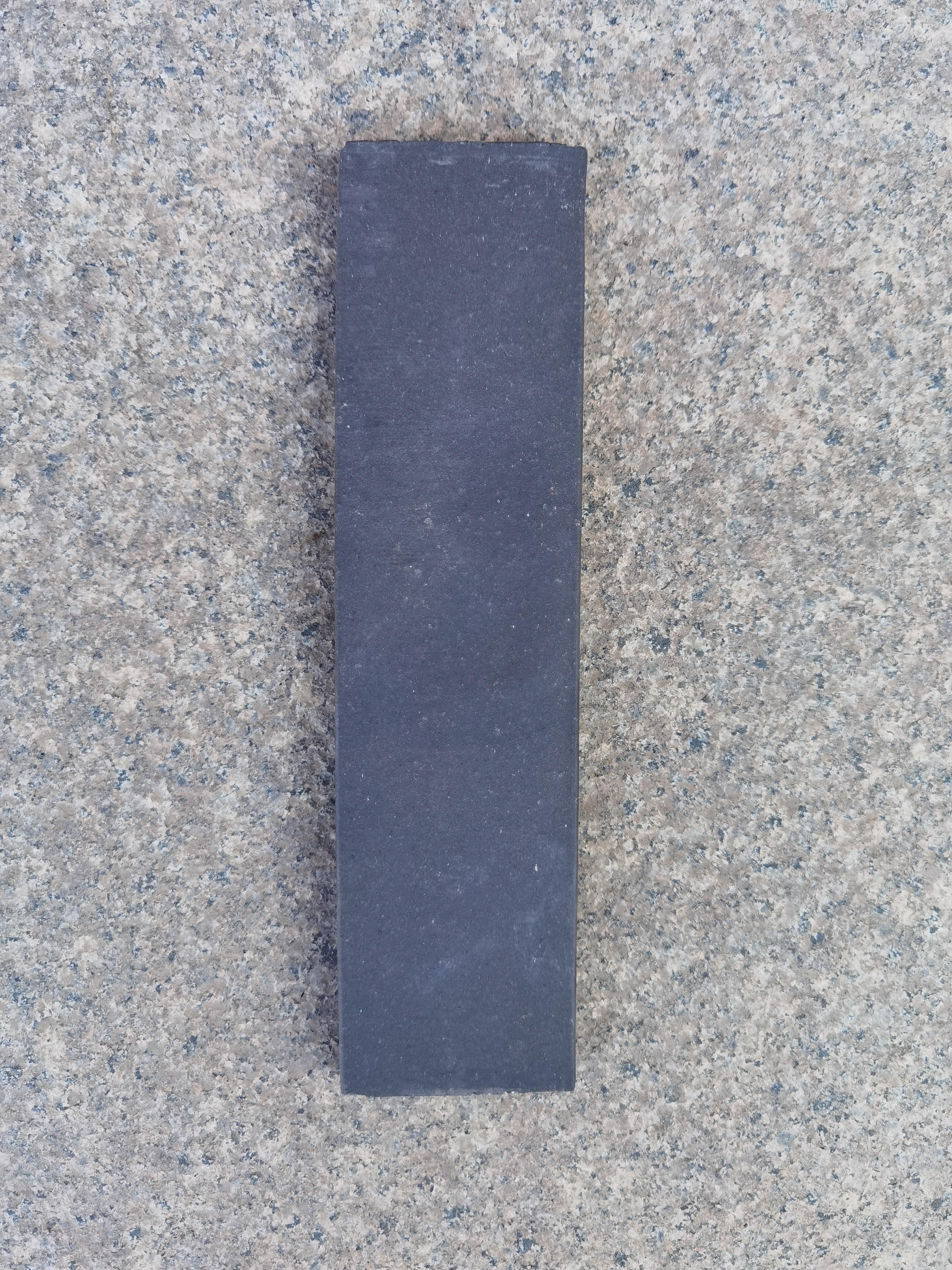 Dark dry-hang brick