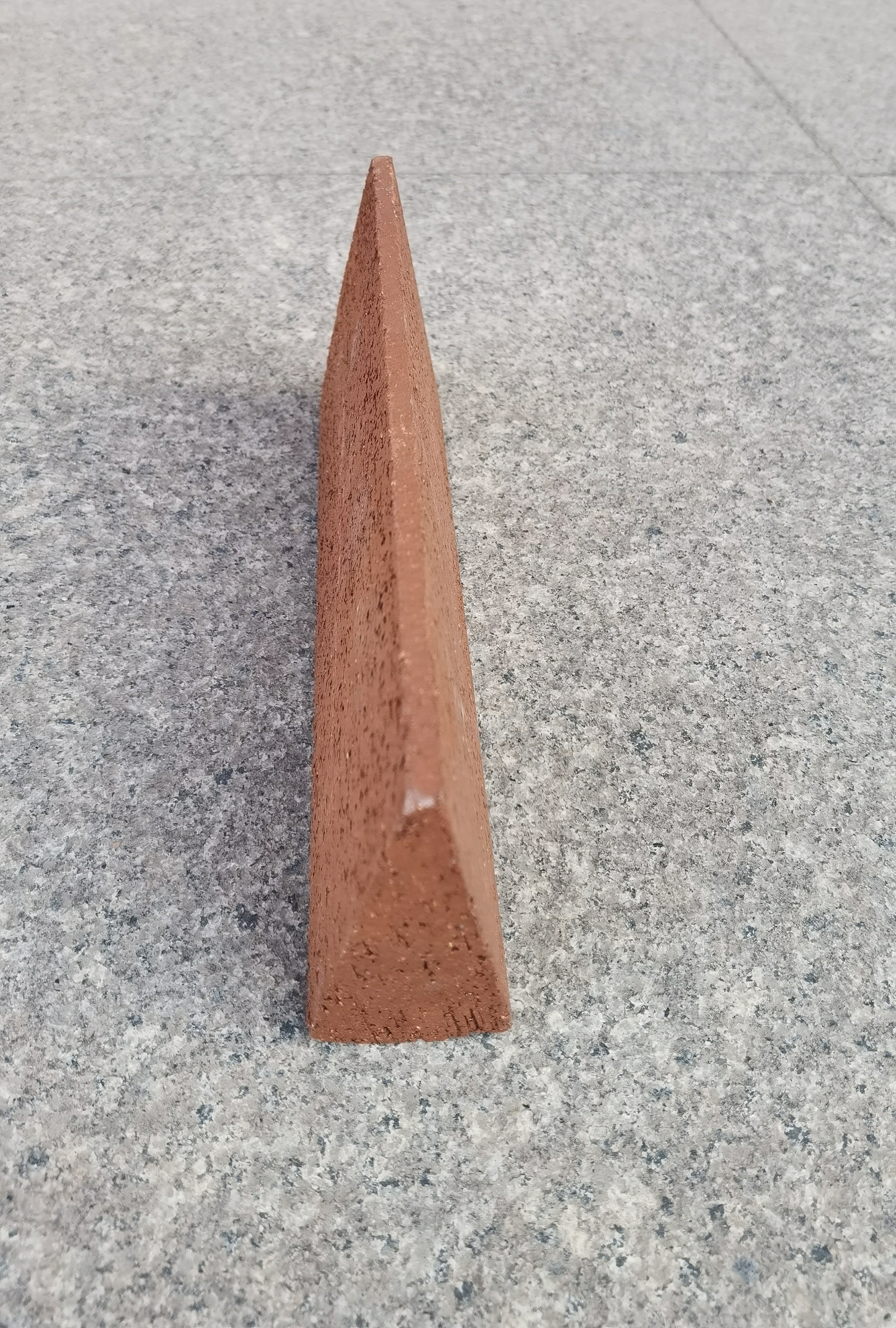 Corner brick piece