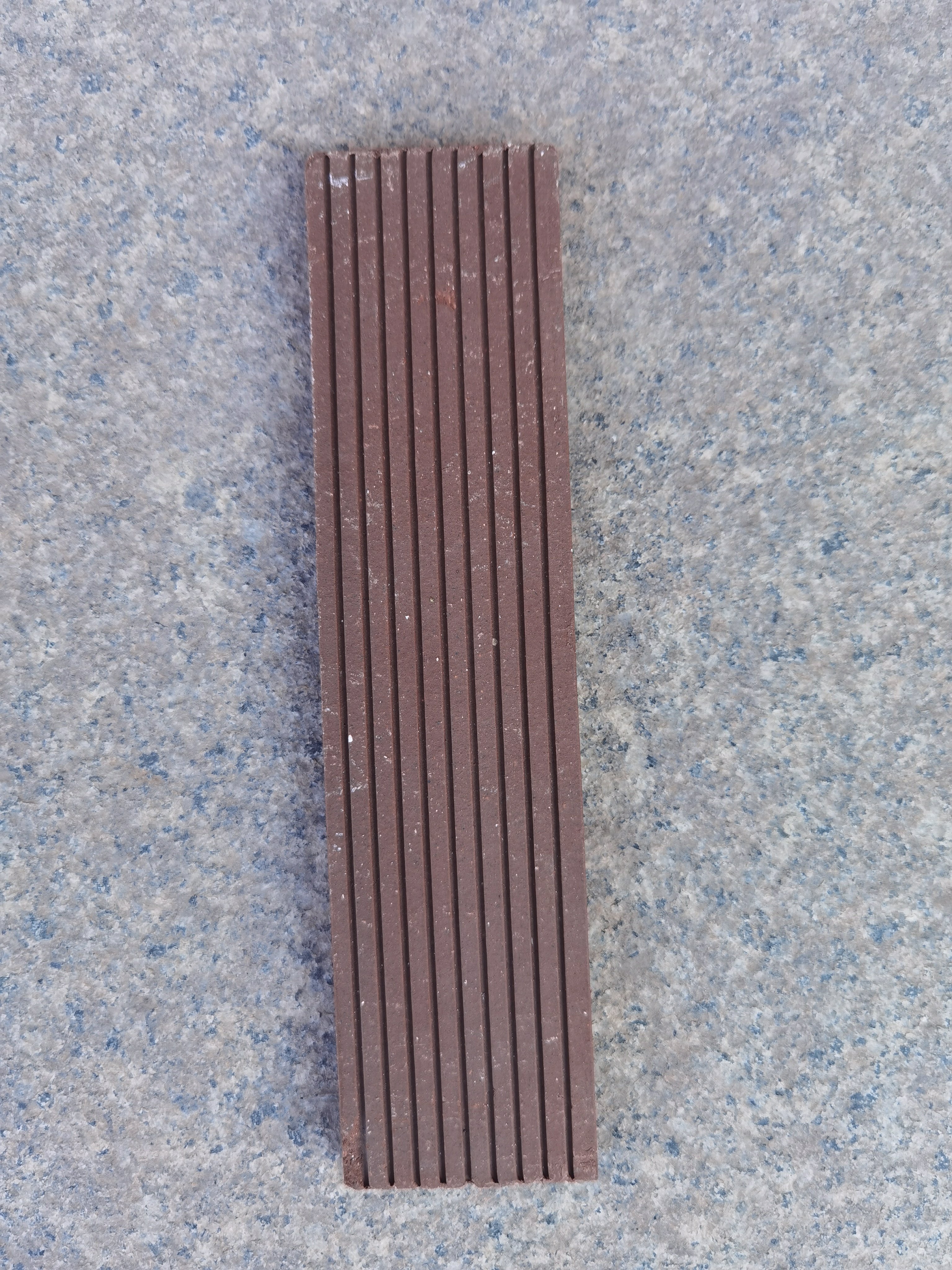 Clip-on brick with grooves