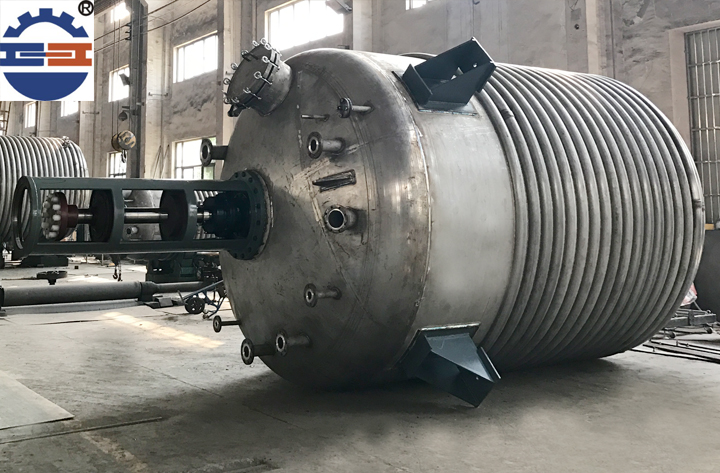 Titanium Jacketed Heating Reactor Vessel Design - Image 1