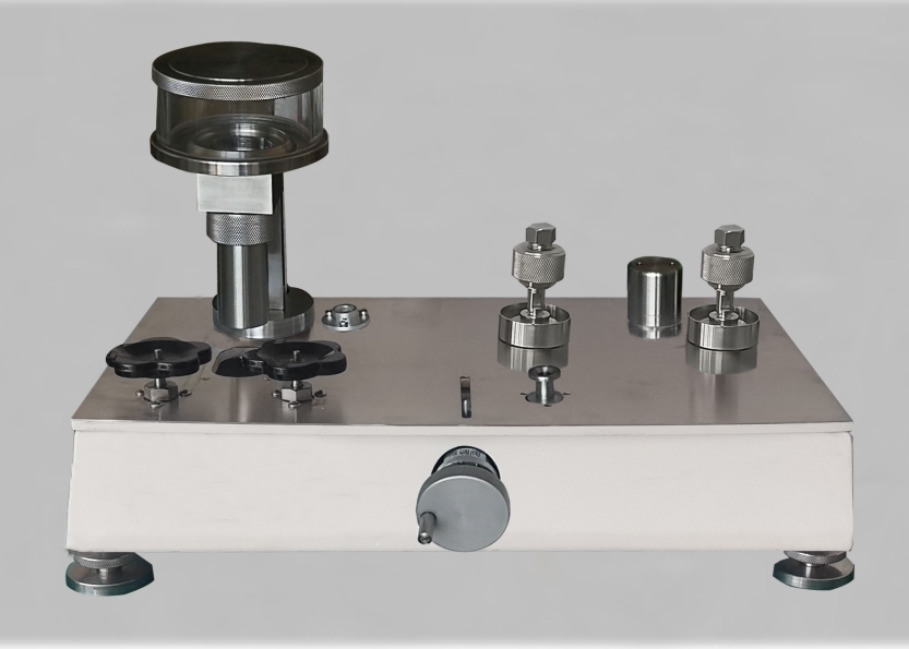 Piston Vacuum Gauge