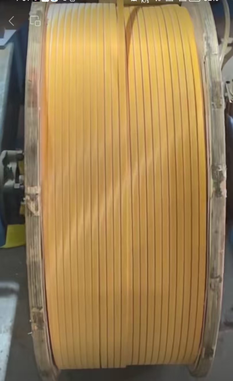 Additional spool view of Polyester Glass-Fibre-Covered Copper Wire