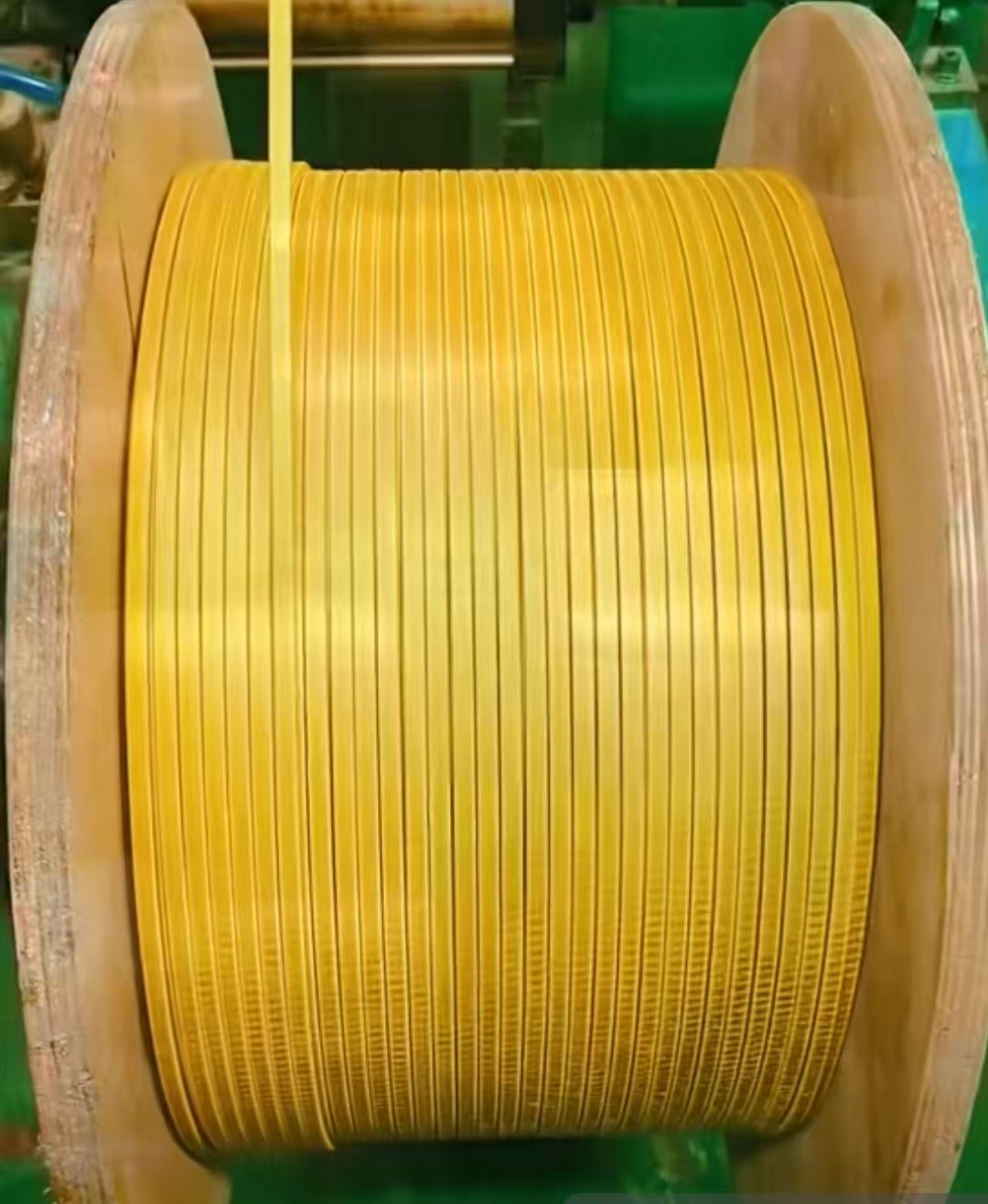 Additional spool view of Polyester-Imide Glass-Fibre-Covered Aluminium Wire