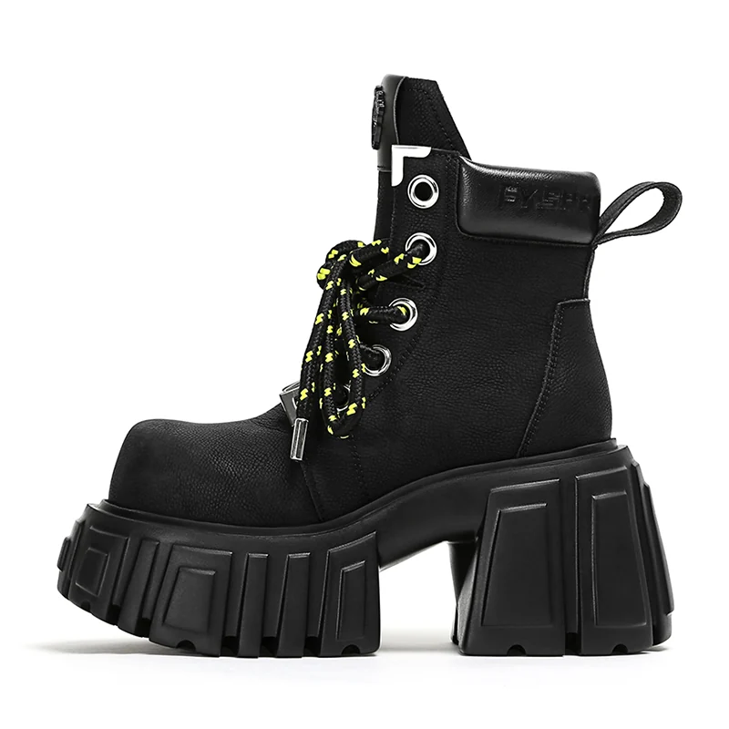 FY568 Chunky Square-Heel Boot — customer supplied product photograph