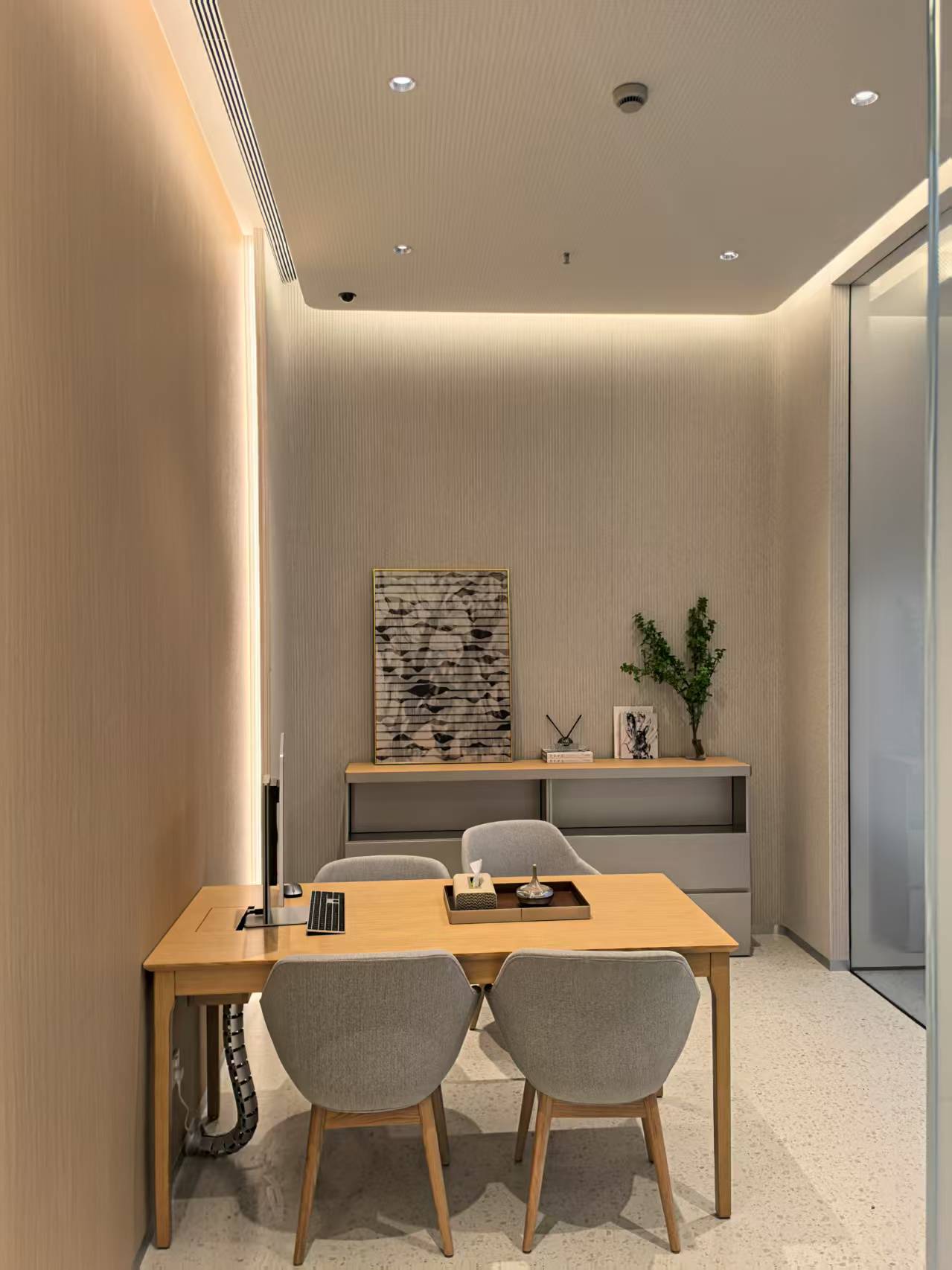 Private Office Suite