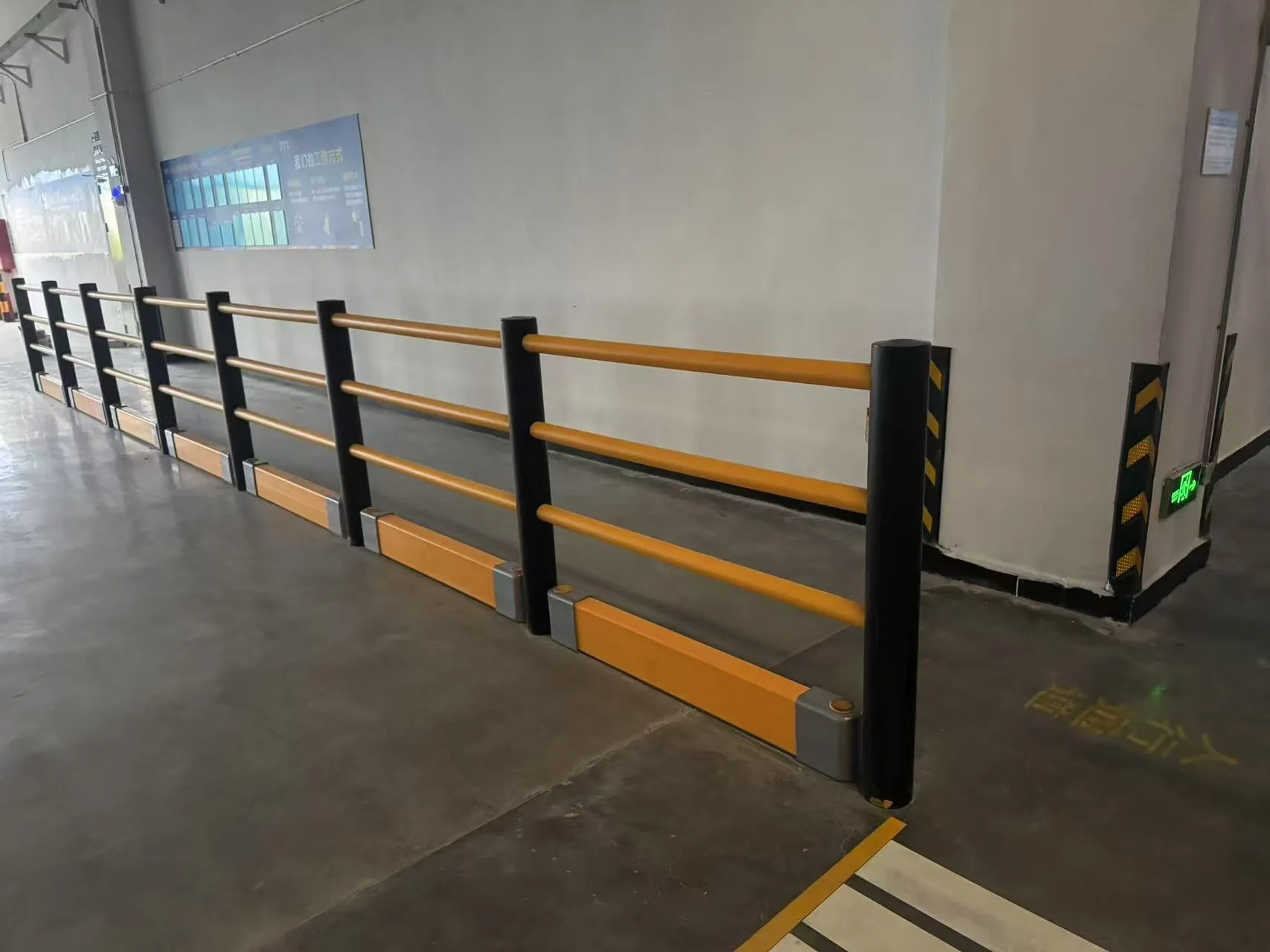 Guardrail installation view 20