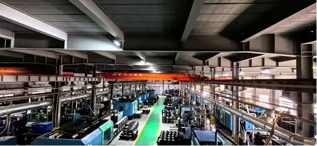 Production workshop with several active lines.