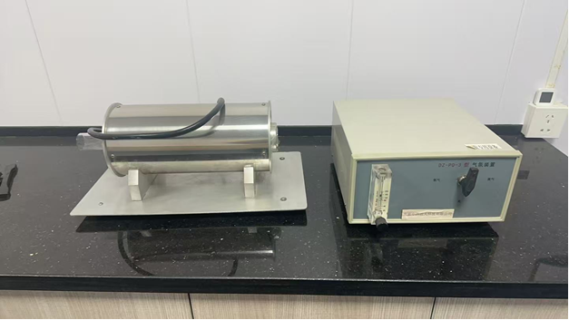 Bench instrument used in the quality laboratory.
