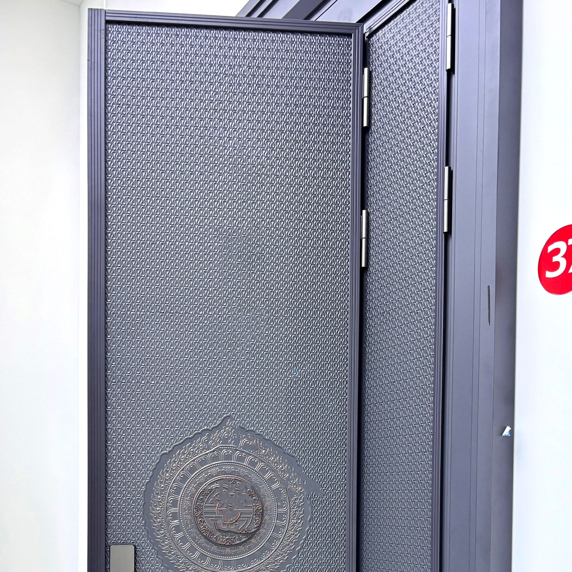 Full-Cladding Craft Door 03 — Made-to-order villa entrance door