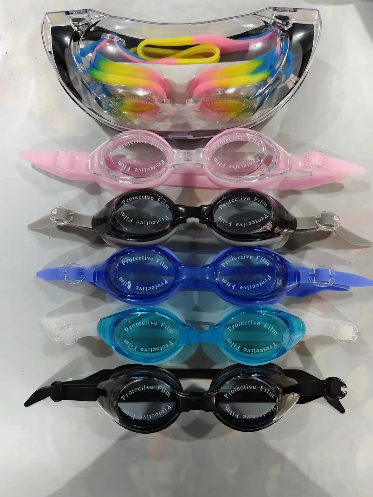 Complete view of swim goggles model k19-100
