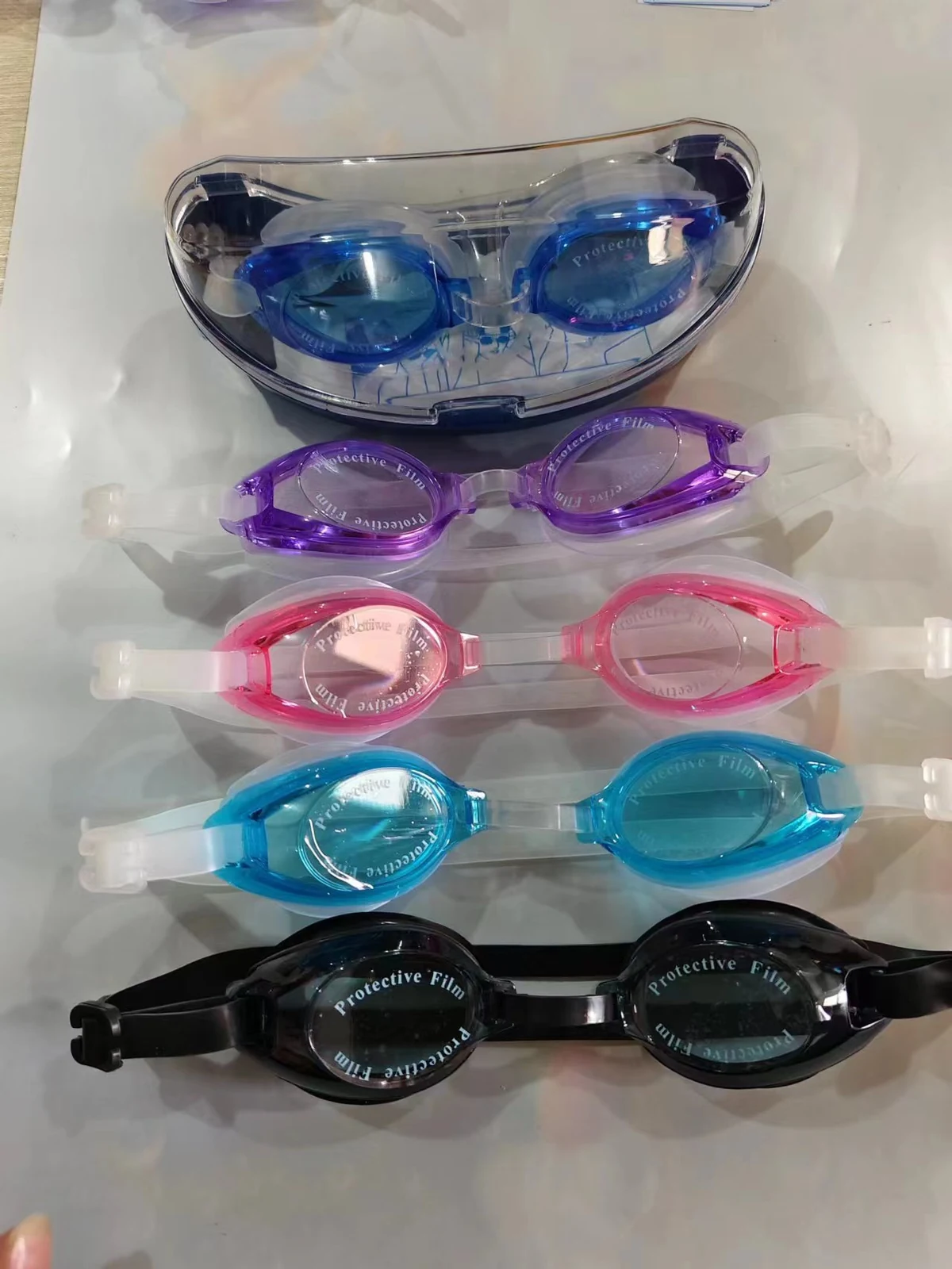 Complete view of swim goggles model k8-7009