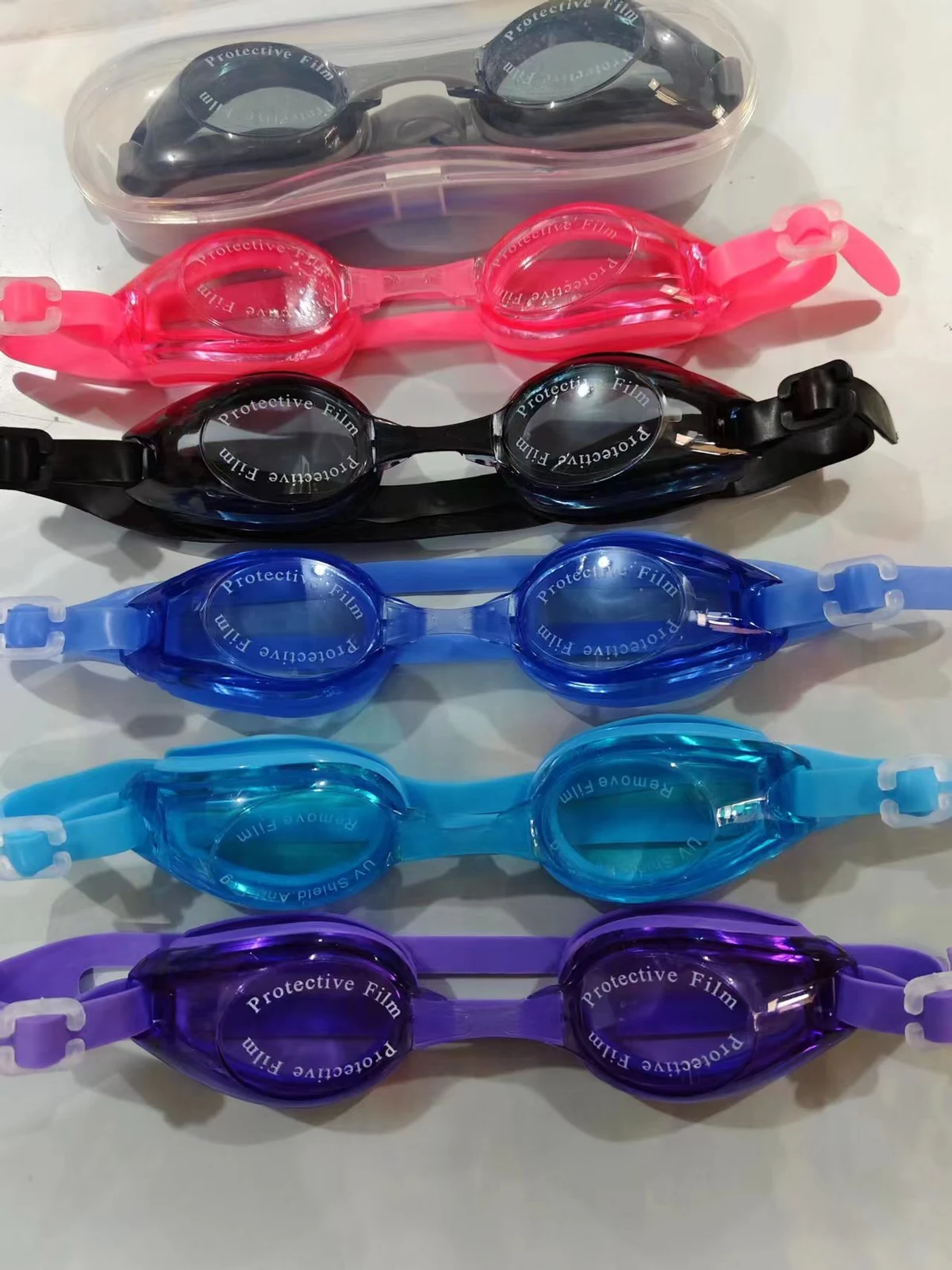 Complete view of swim goggles model 3600