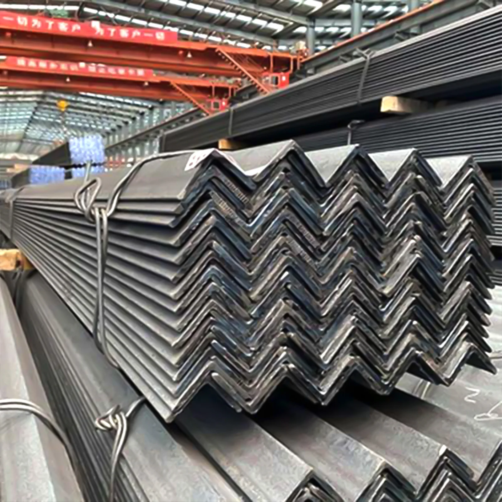 Black Hot Rolled Angle Steel product view 1