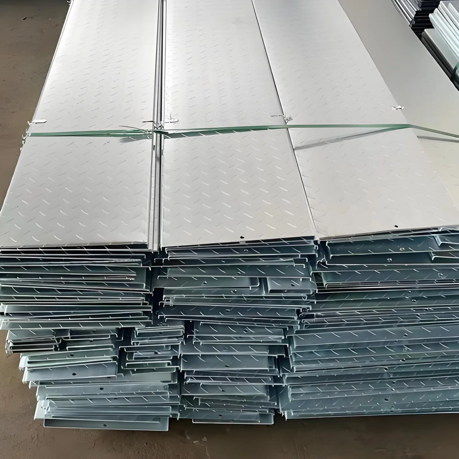Cable Tray Cover product view 10