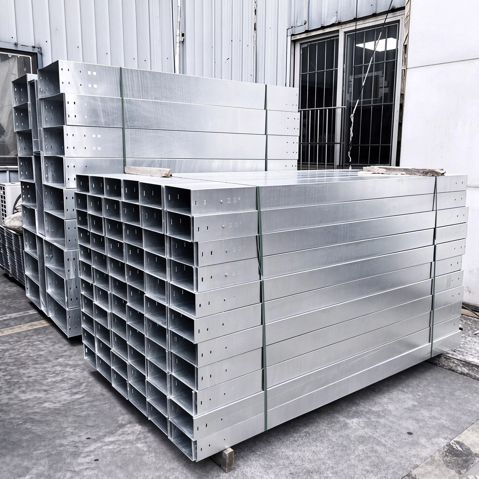 Hot-Dip Galvanized Cable Tray product view 1