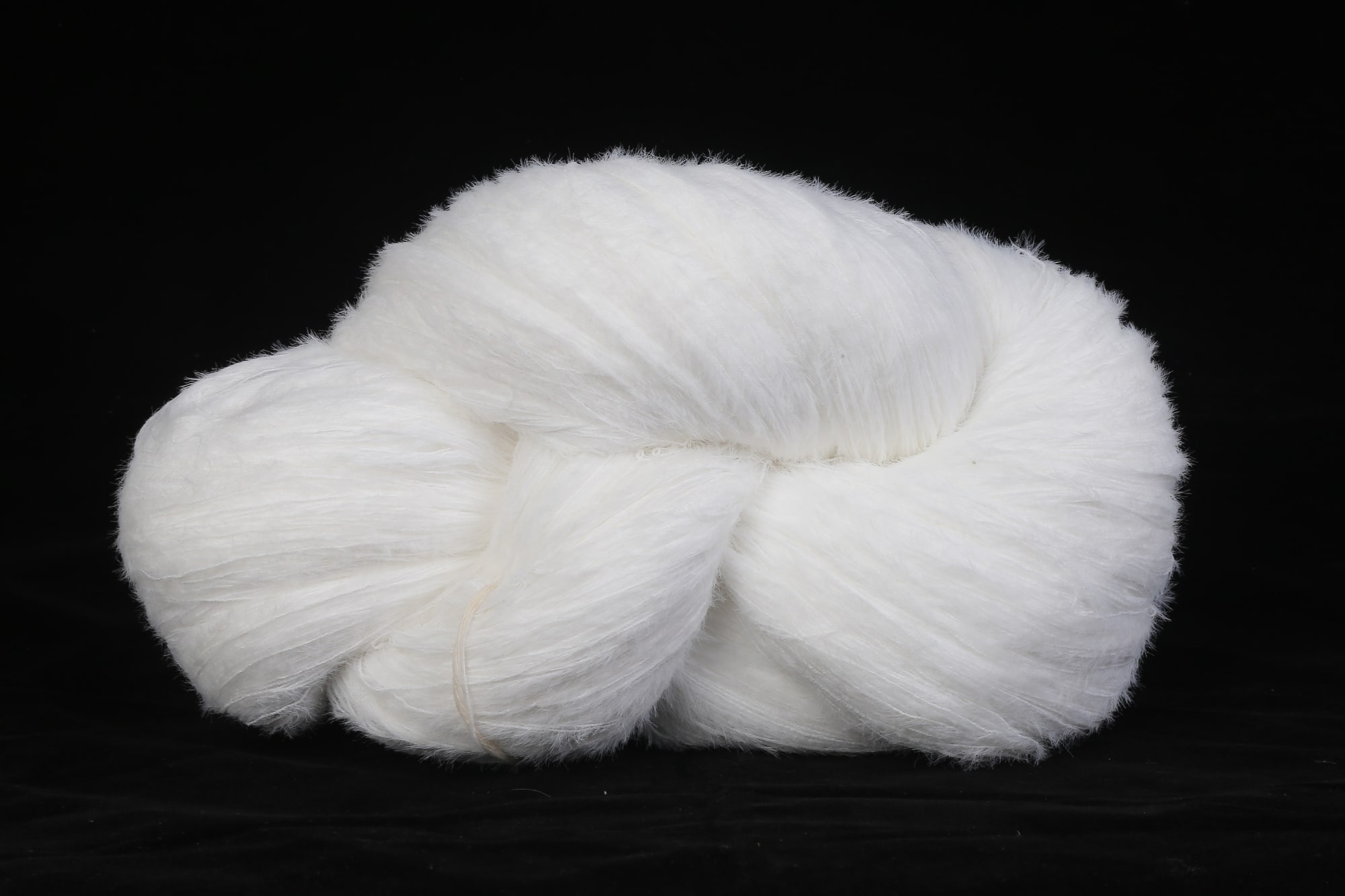 Feather Yarn, photograph 13