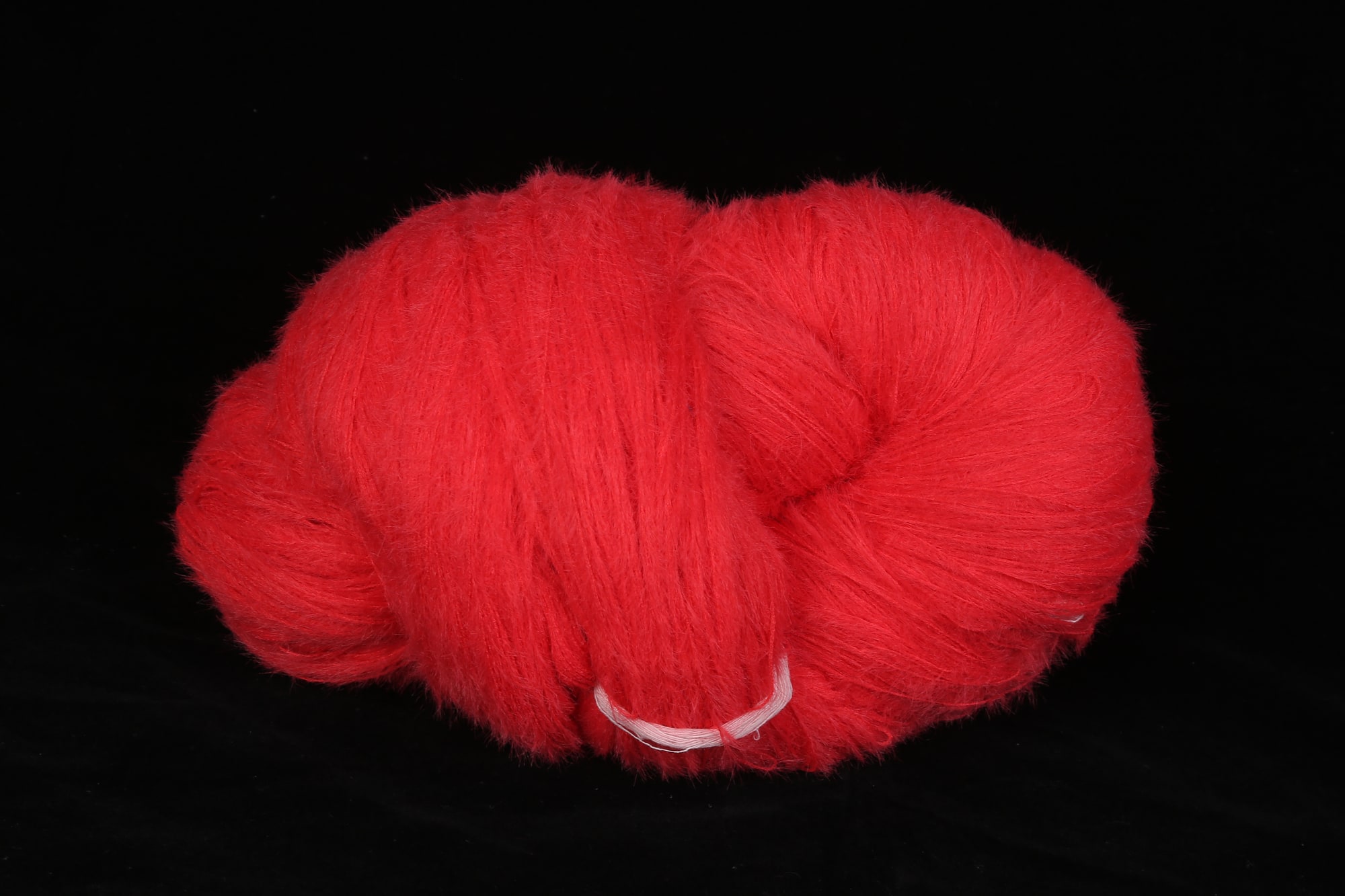Feather Yarn, photograph 16