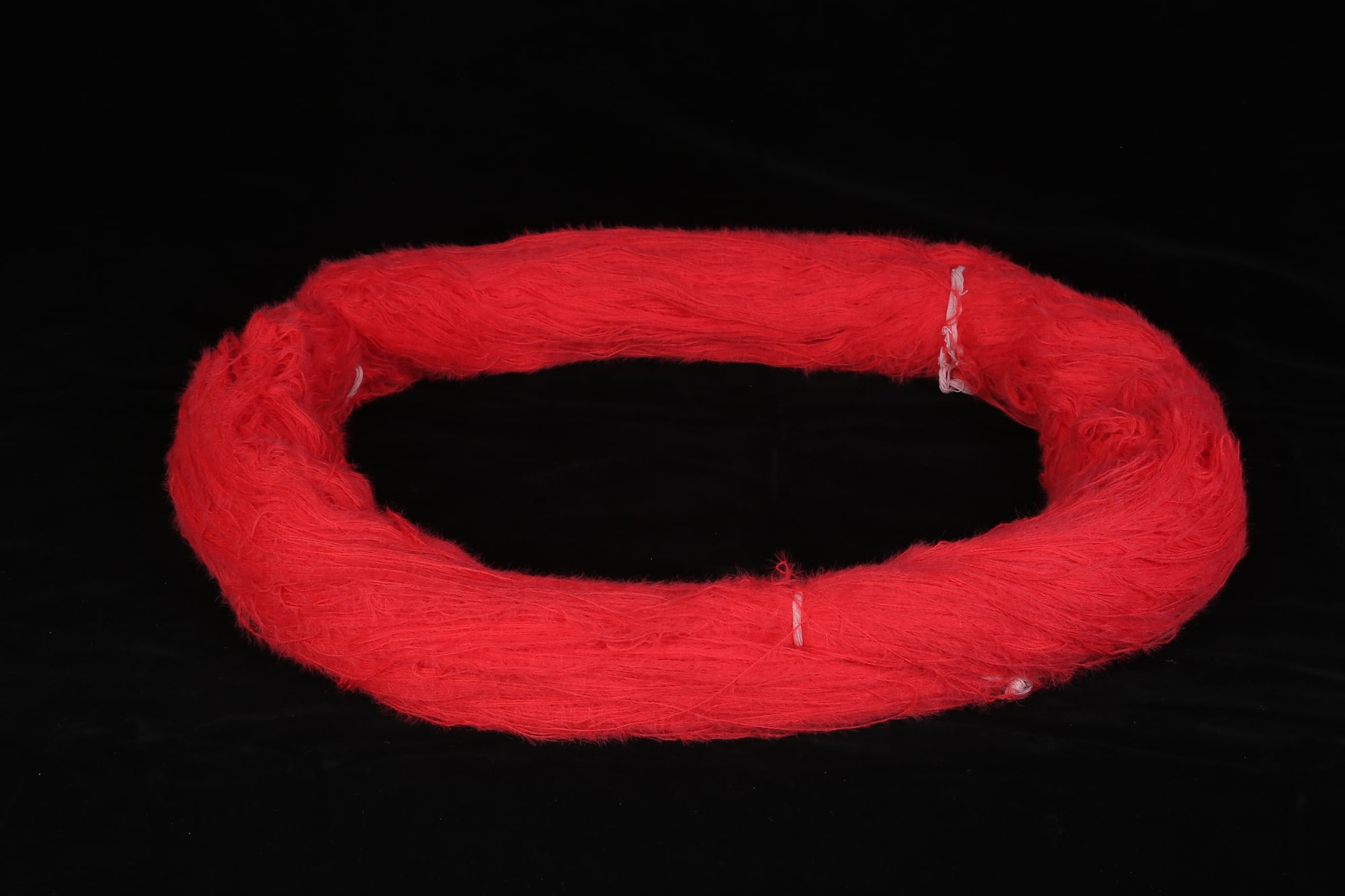 Feather Yarn, photograph 17