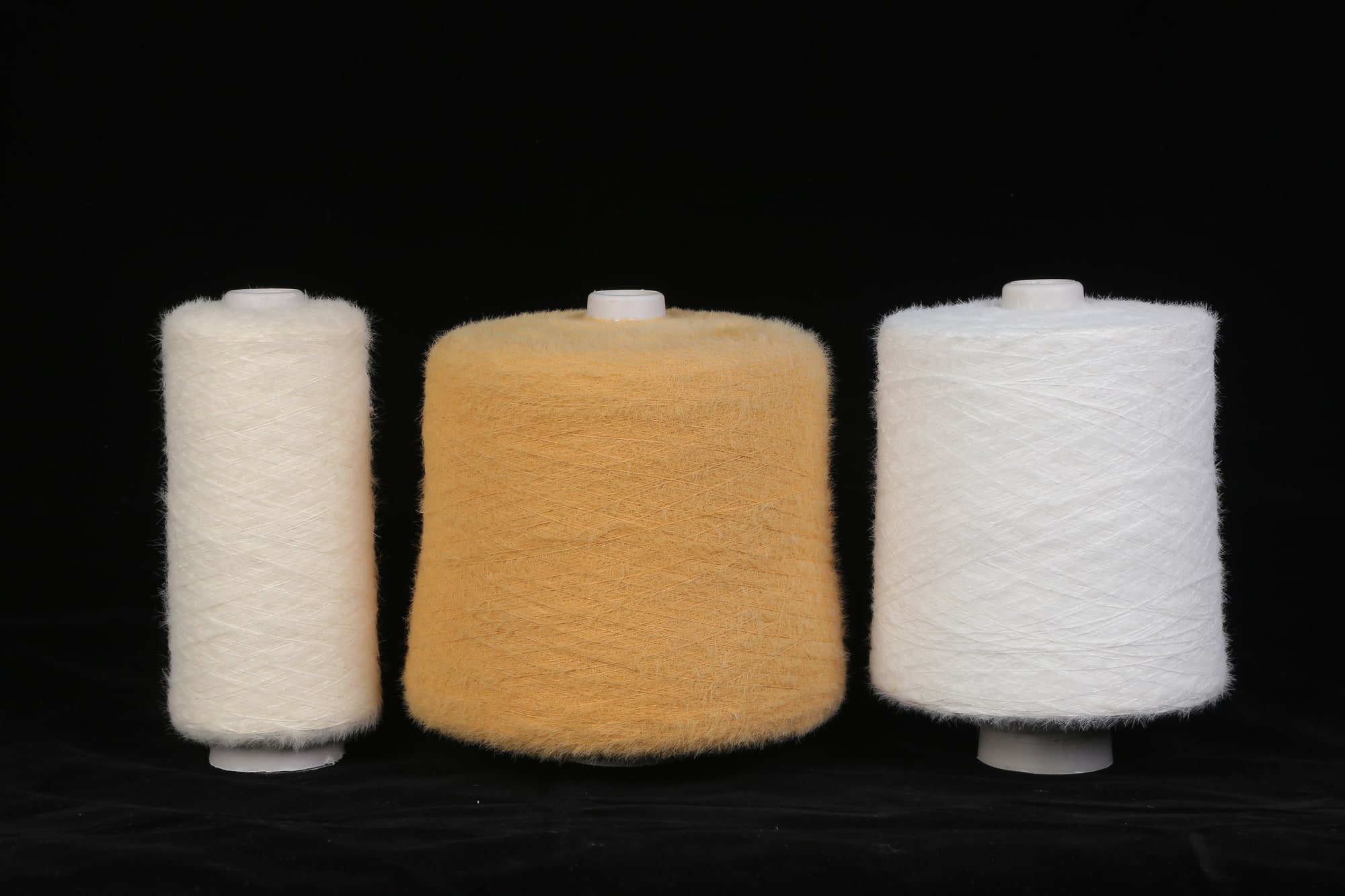 Feather Yarn, photograph 1