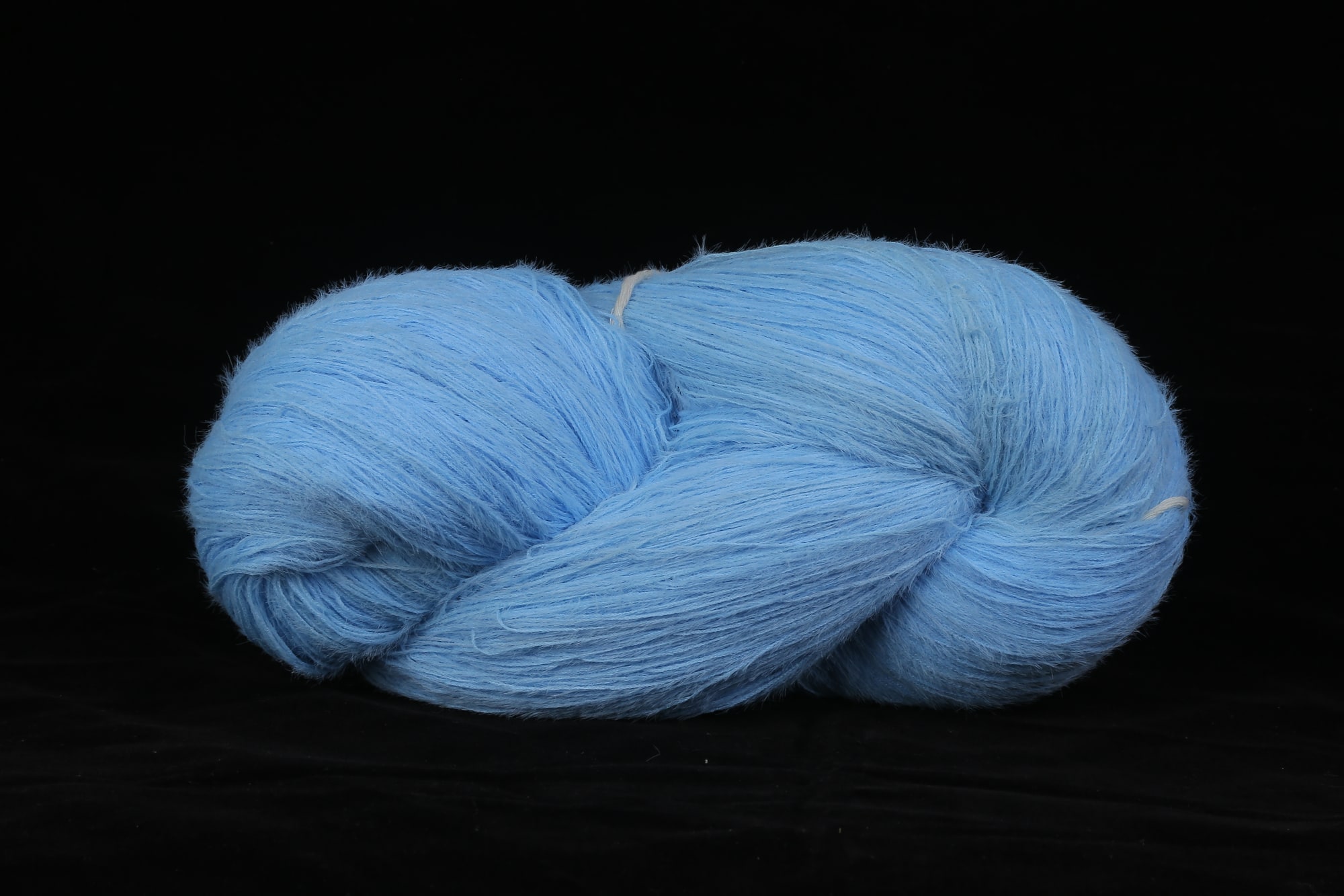Feather Yarn, photograph 15