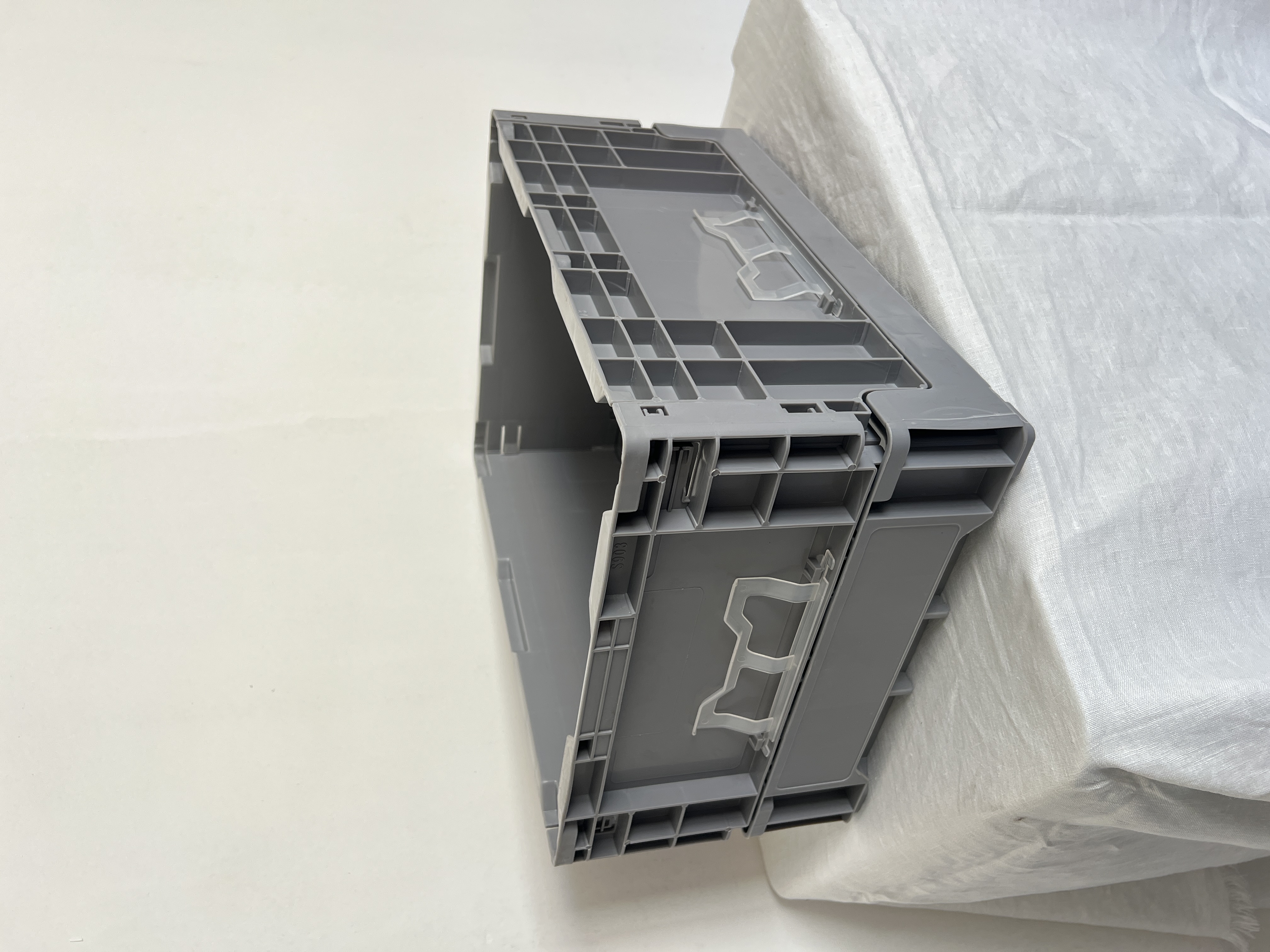 Type B Standard Dust-Proof Box, view 3