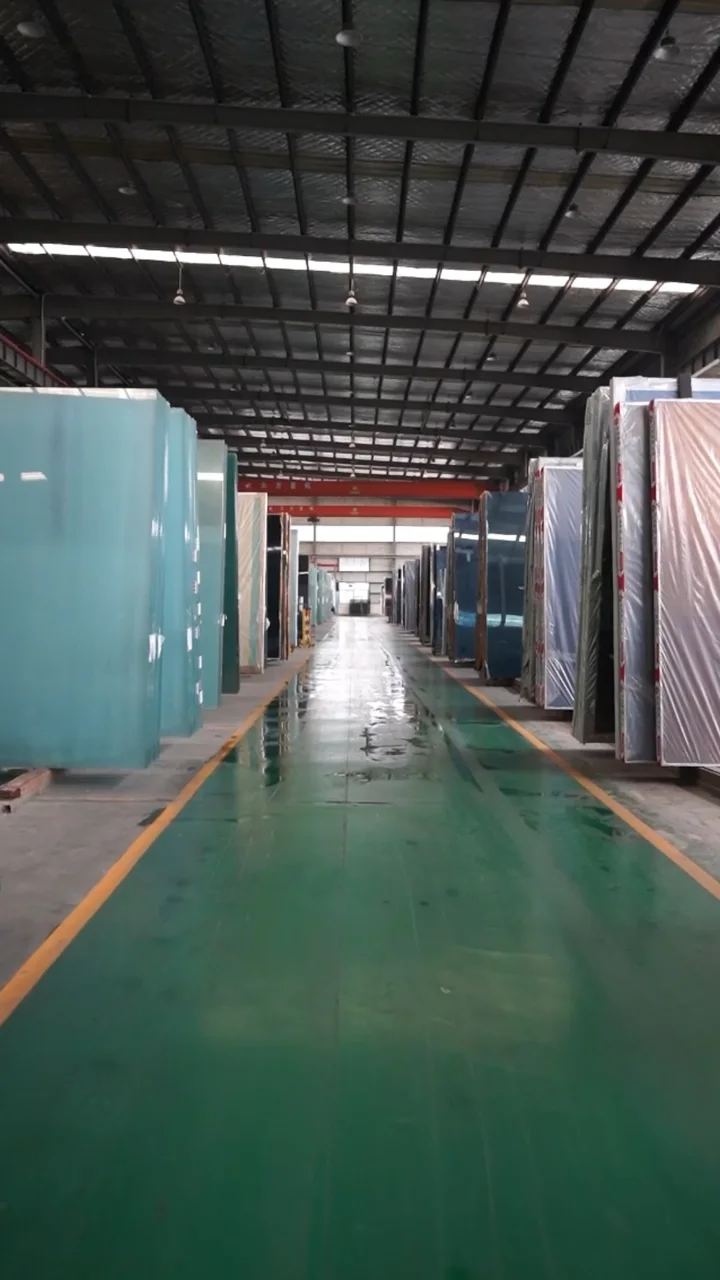 Jiangsu Yaoxing Safety Glass production workshop — factory photograph 1