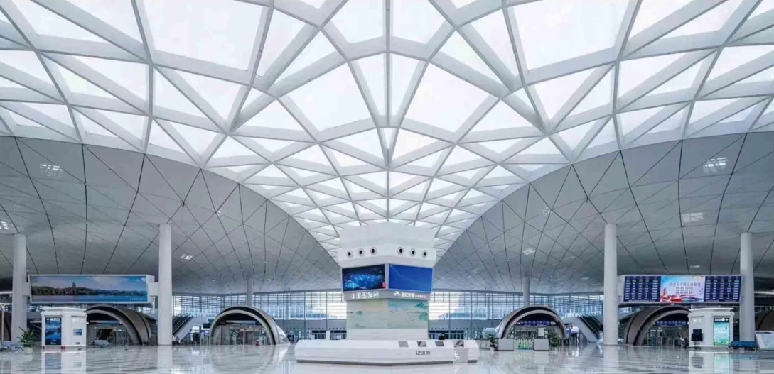 Hangzhou West Railway Station — view 1