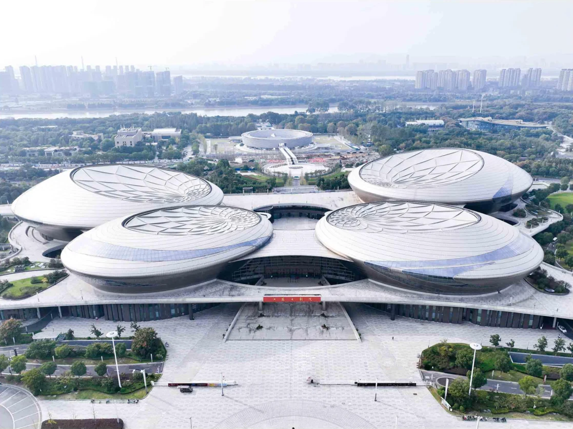 Jiangsu Grand Theatre — view 1