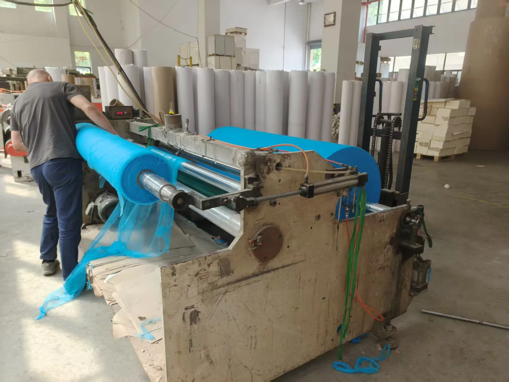 Roll handling equipment